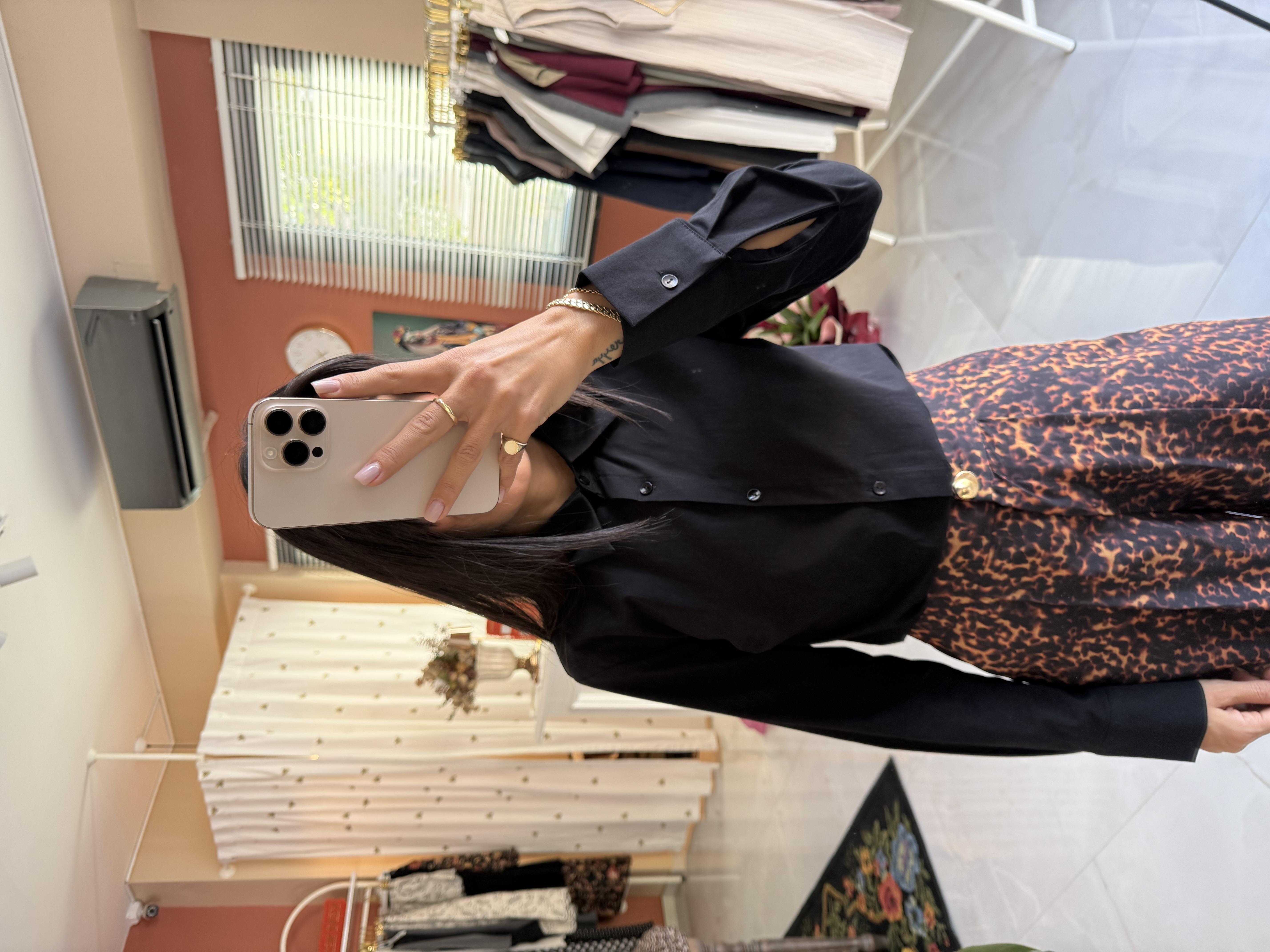 Siyah Slim Fit Pamuklu Gömlek · 2