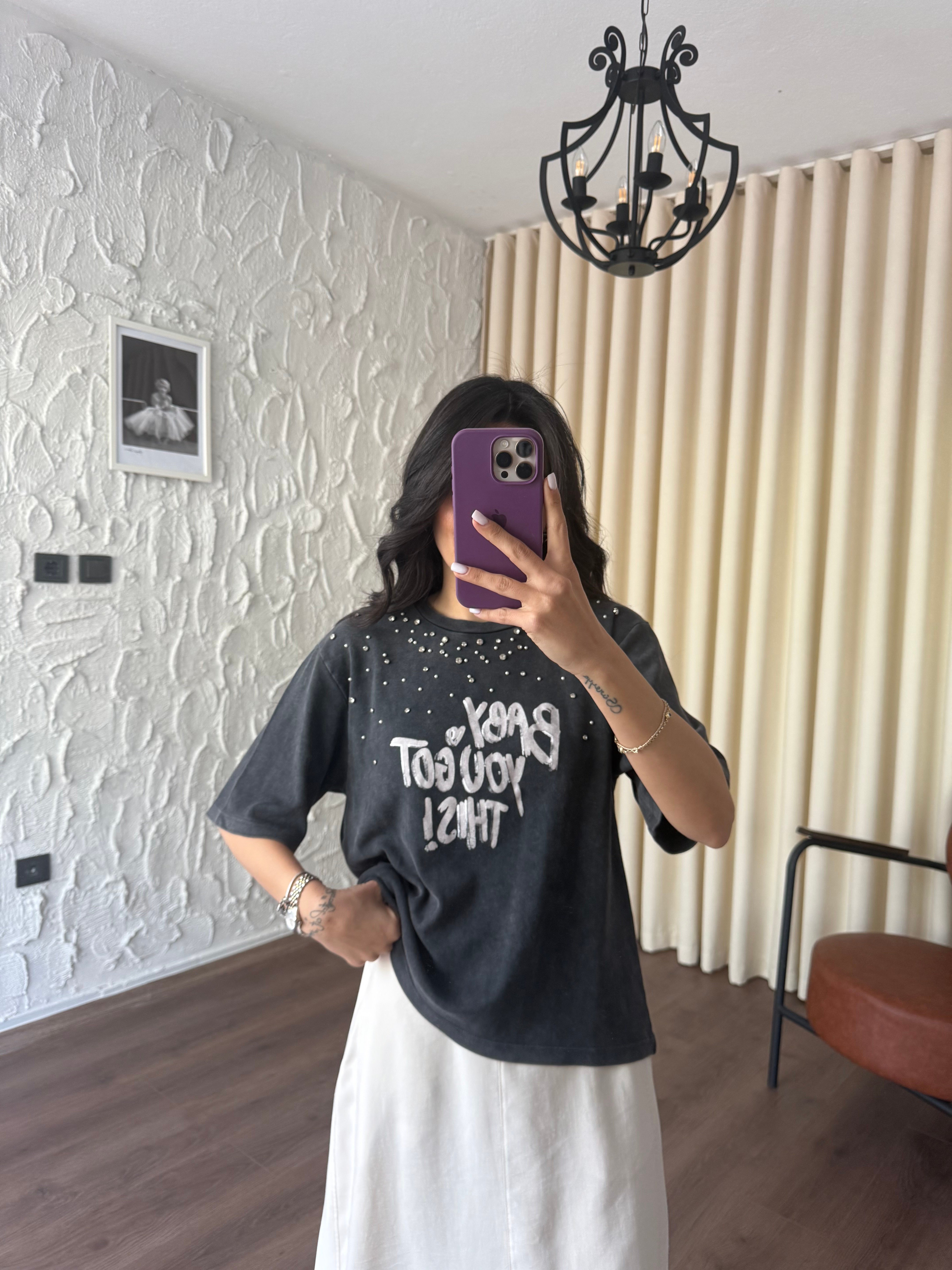 Taş ve Boncuk Detaylı Baskılı Antrasit Tshirt