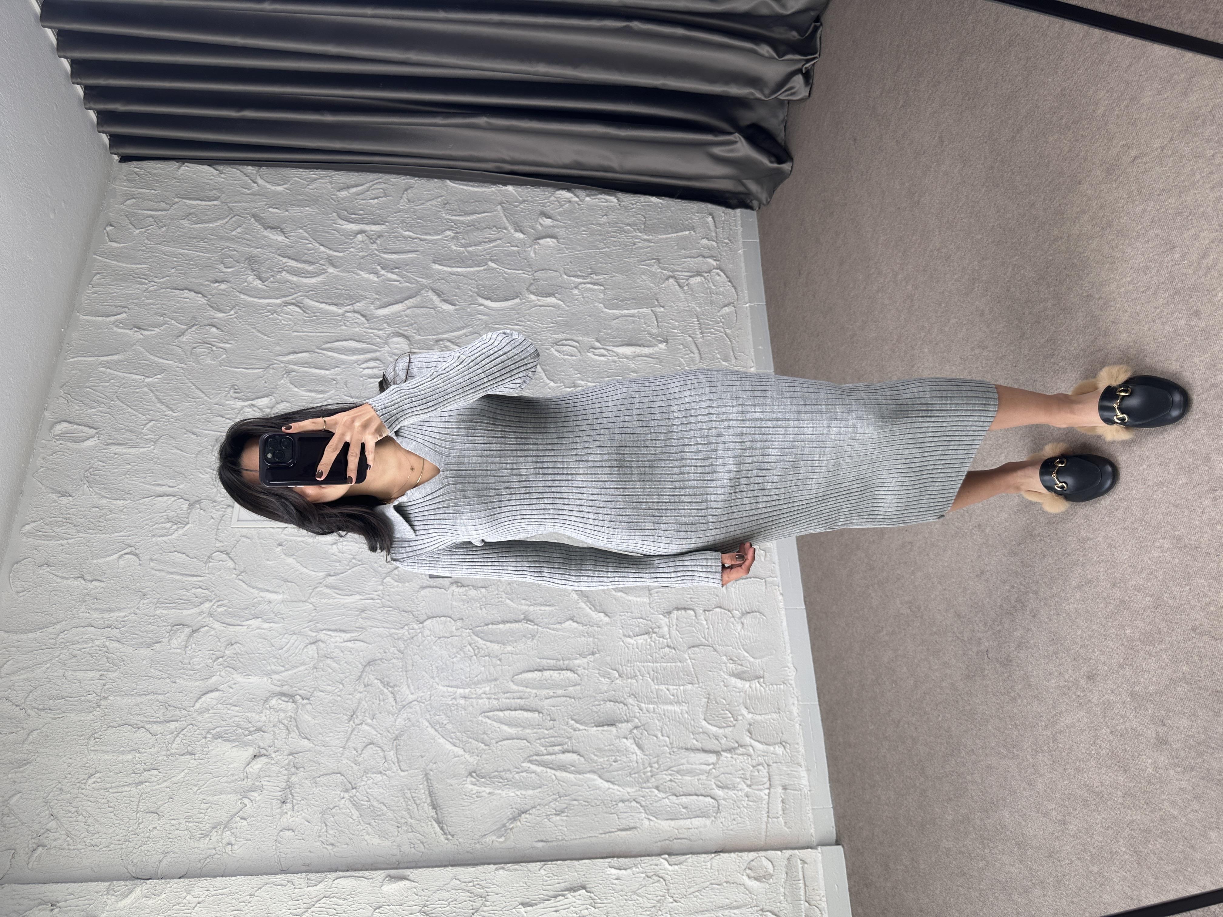 V Yaka Gri Triko Kalem Etek 