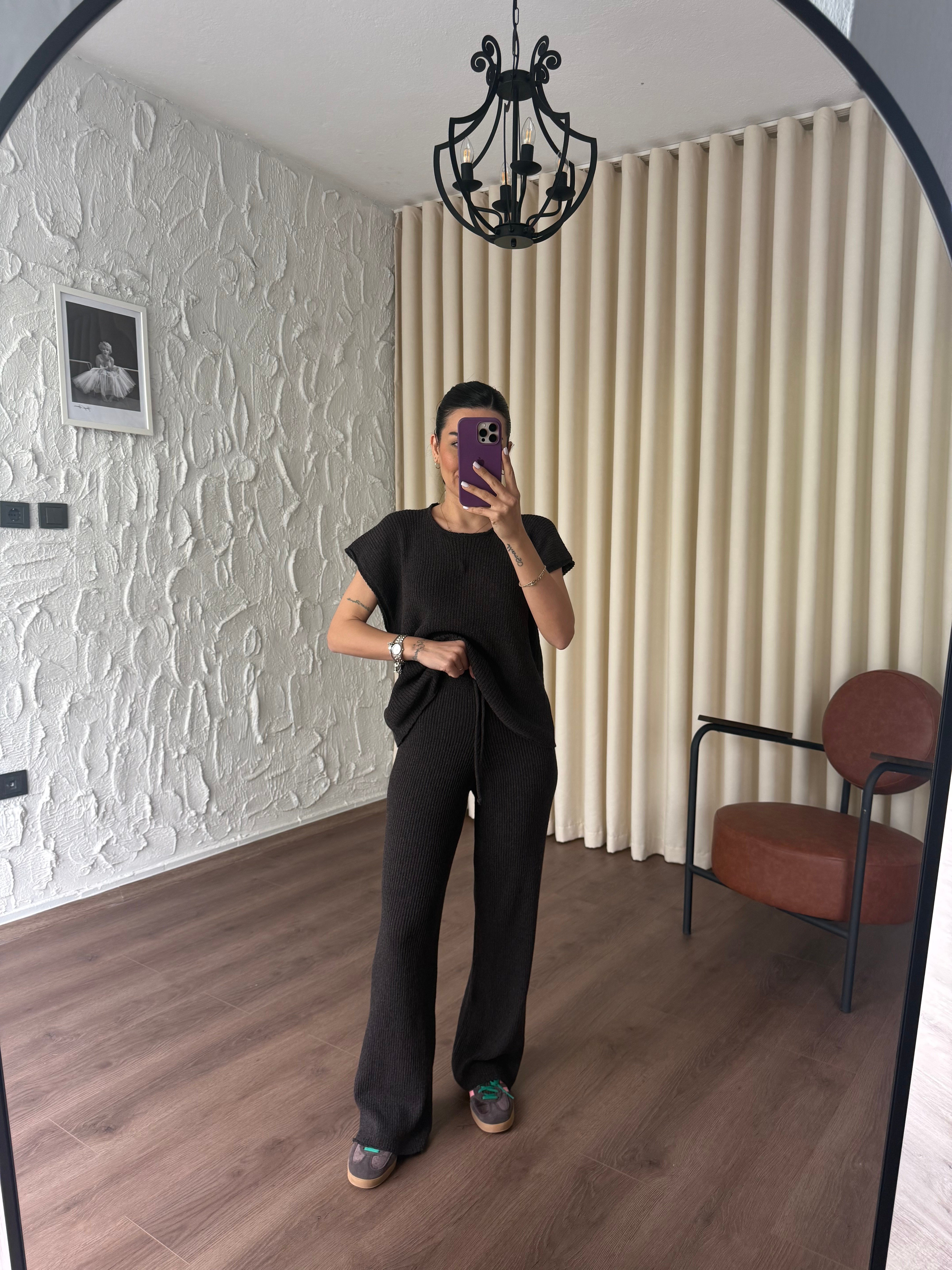 Vala Kahve Triko Takım