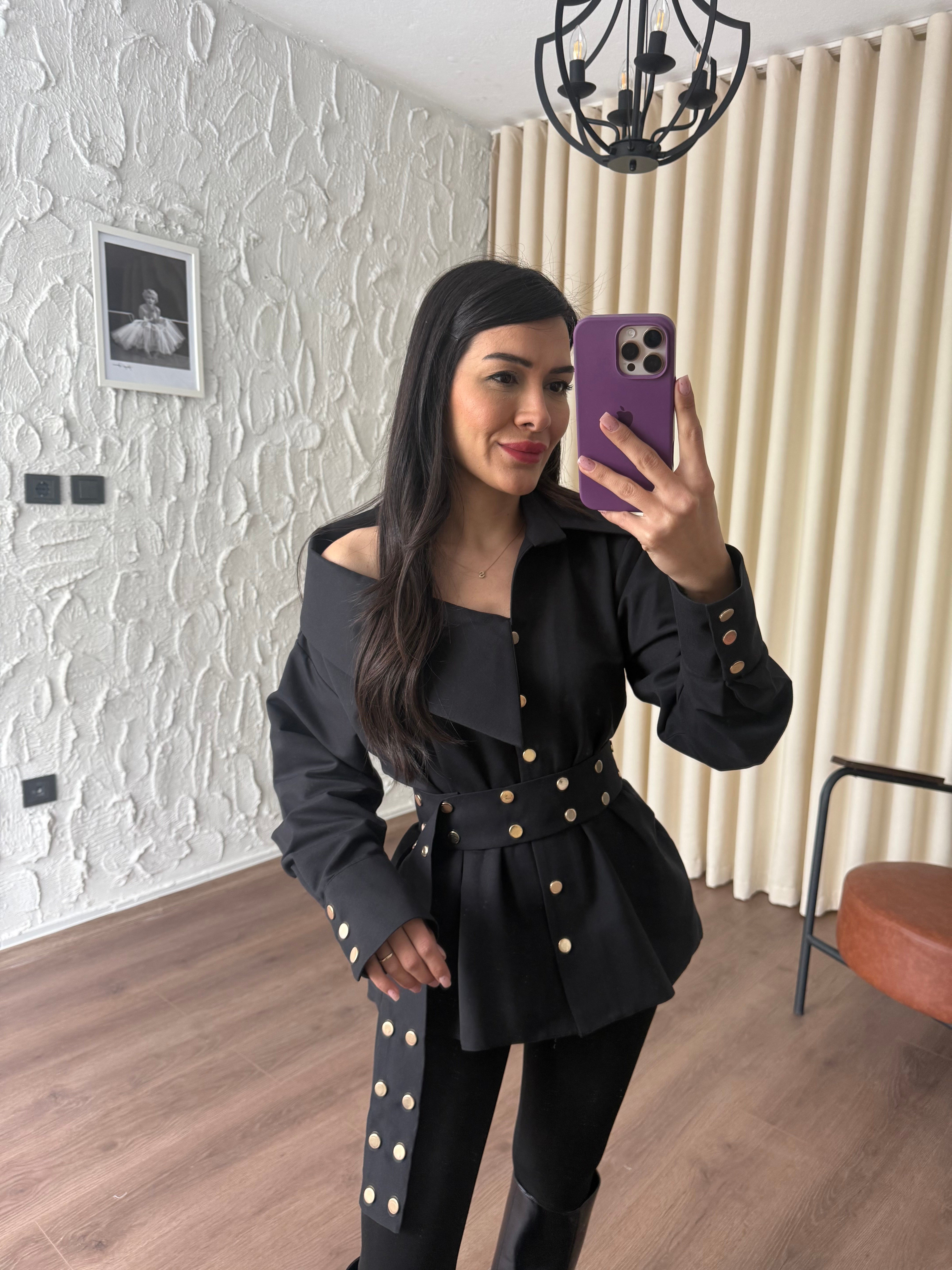 Valeria Siyah Zımbalı Tasarım Gömlek