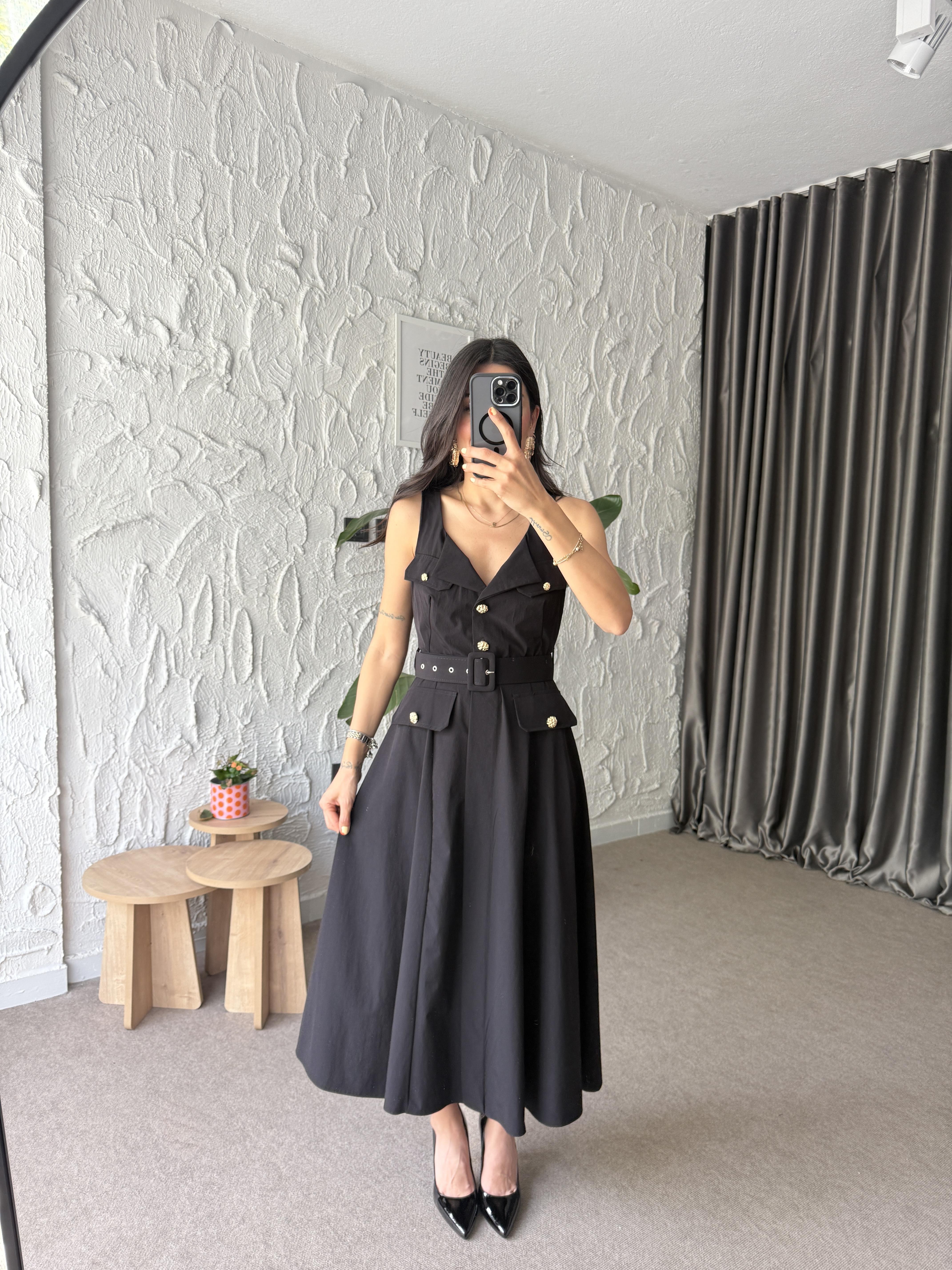 Yaka Detay Kemerli Elbise - Siyah