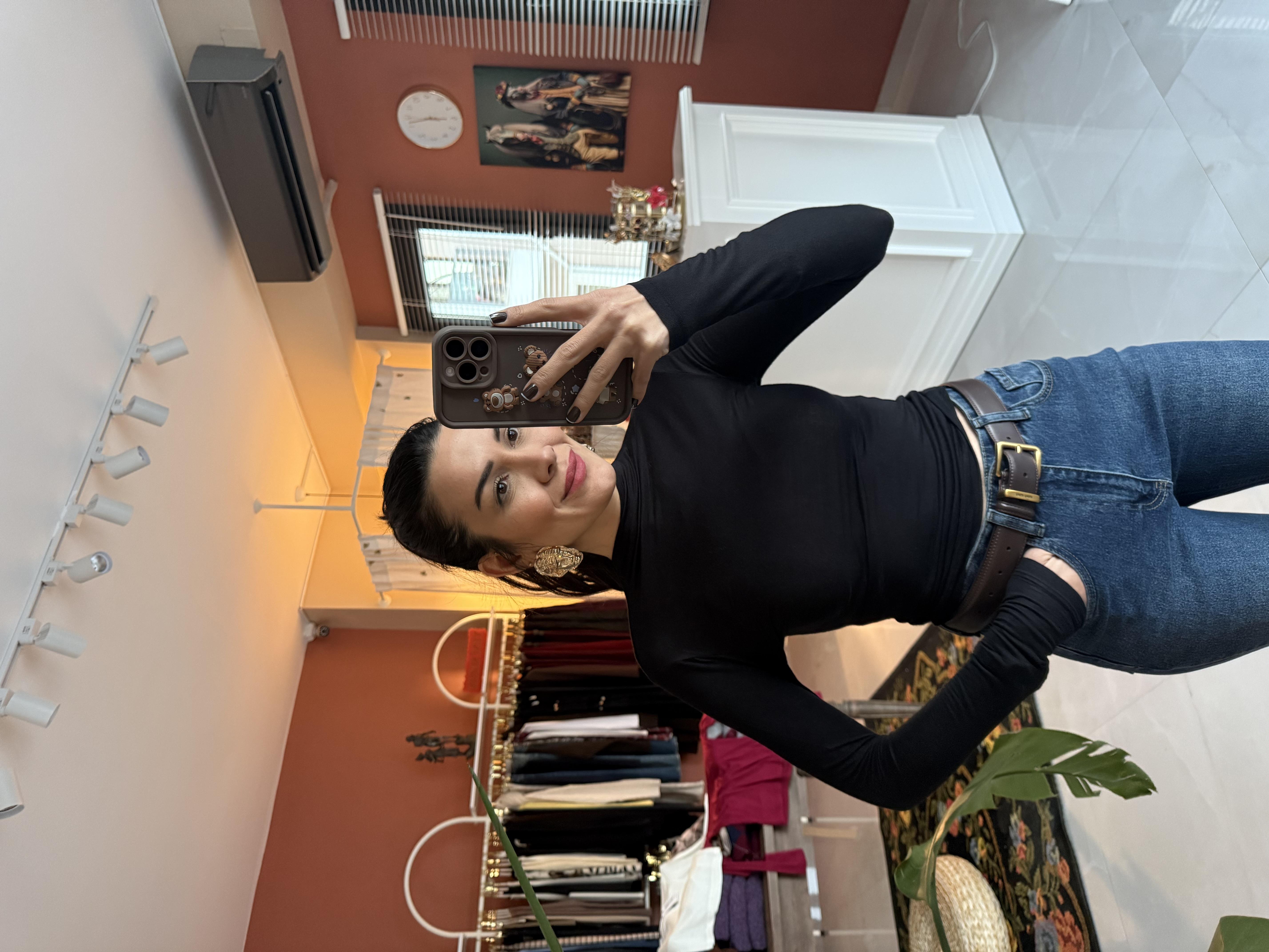 Yarım Balıkçı Yaka Transparan Siyah Body