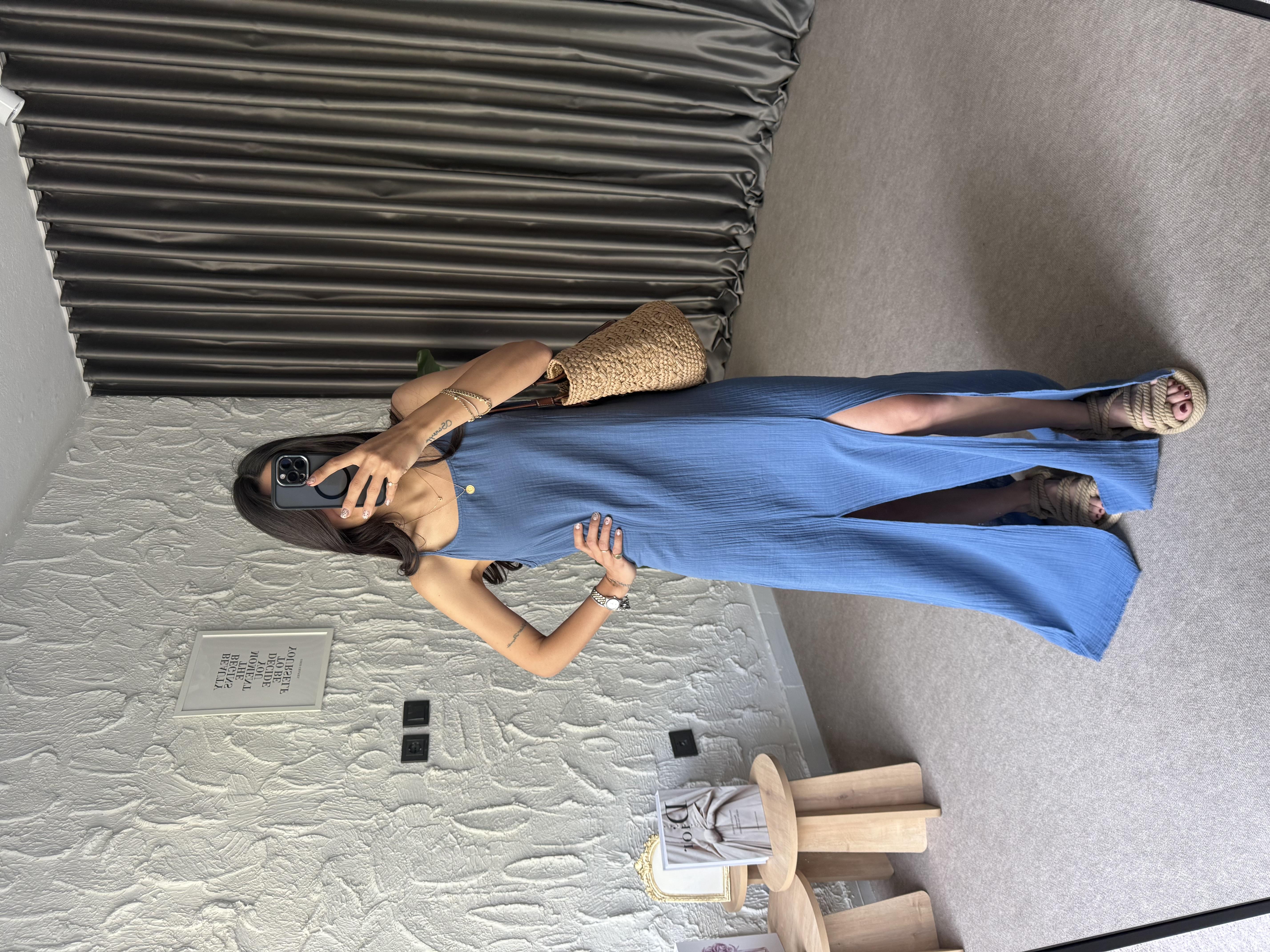 Yırtmaç Detaylı Askılı Müslin Elbise - İndigo