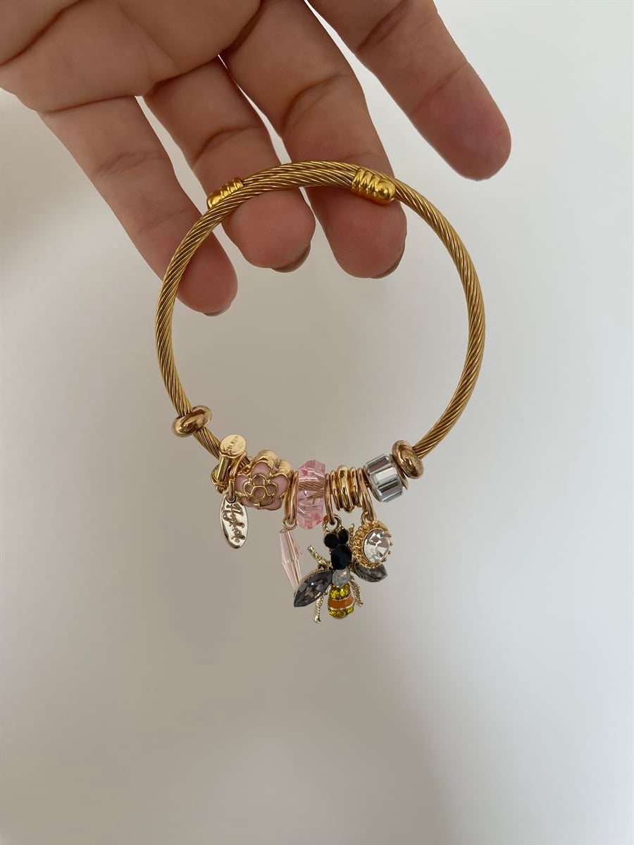 Arı model charmlı taşlı pandora