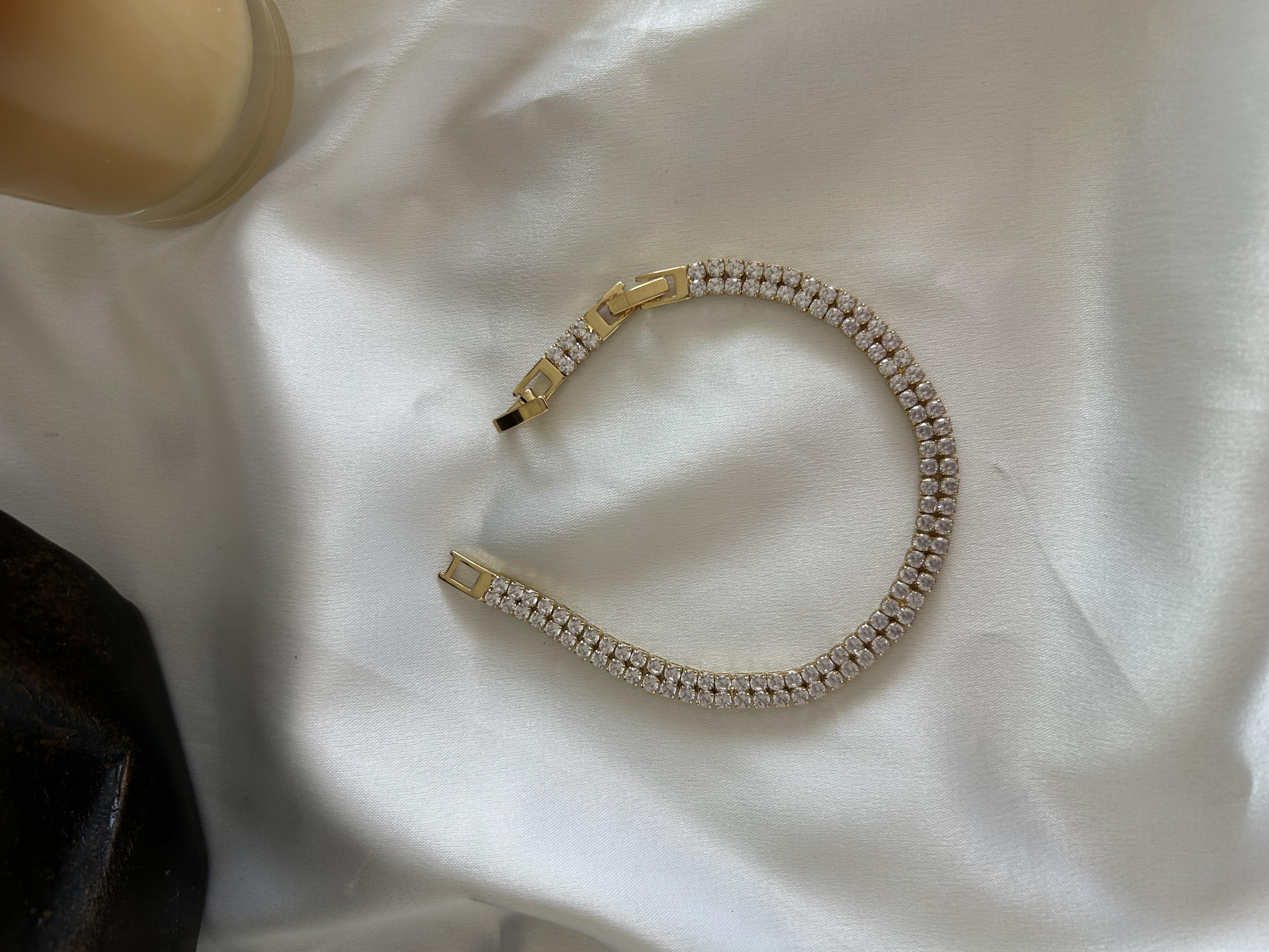 Çift taşlı su yolu gold bileklik 