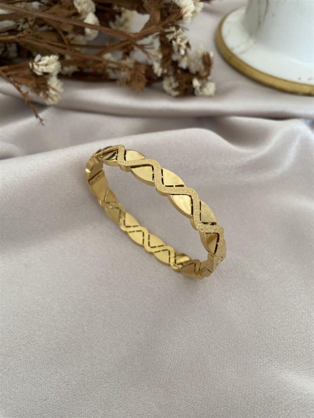 Dalgalı simli kuyumcu model