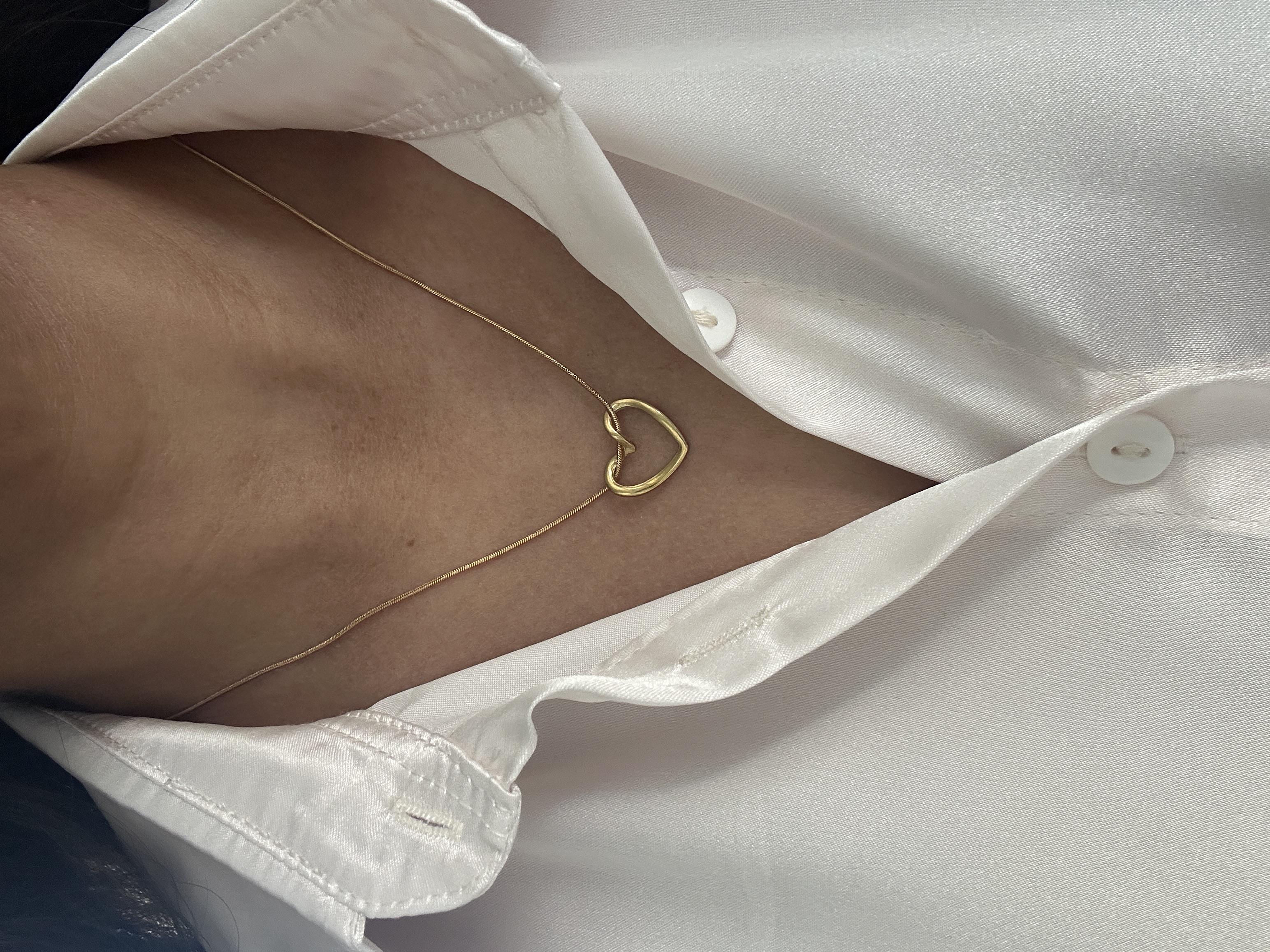 İçi boş kalp model kolye 