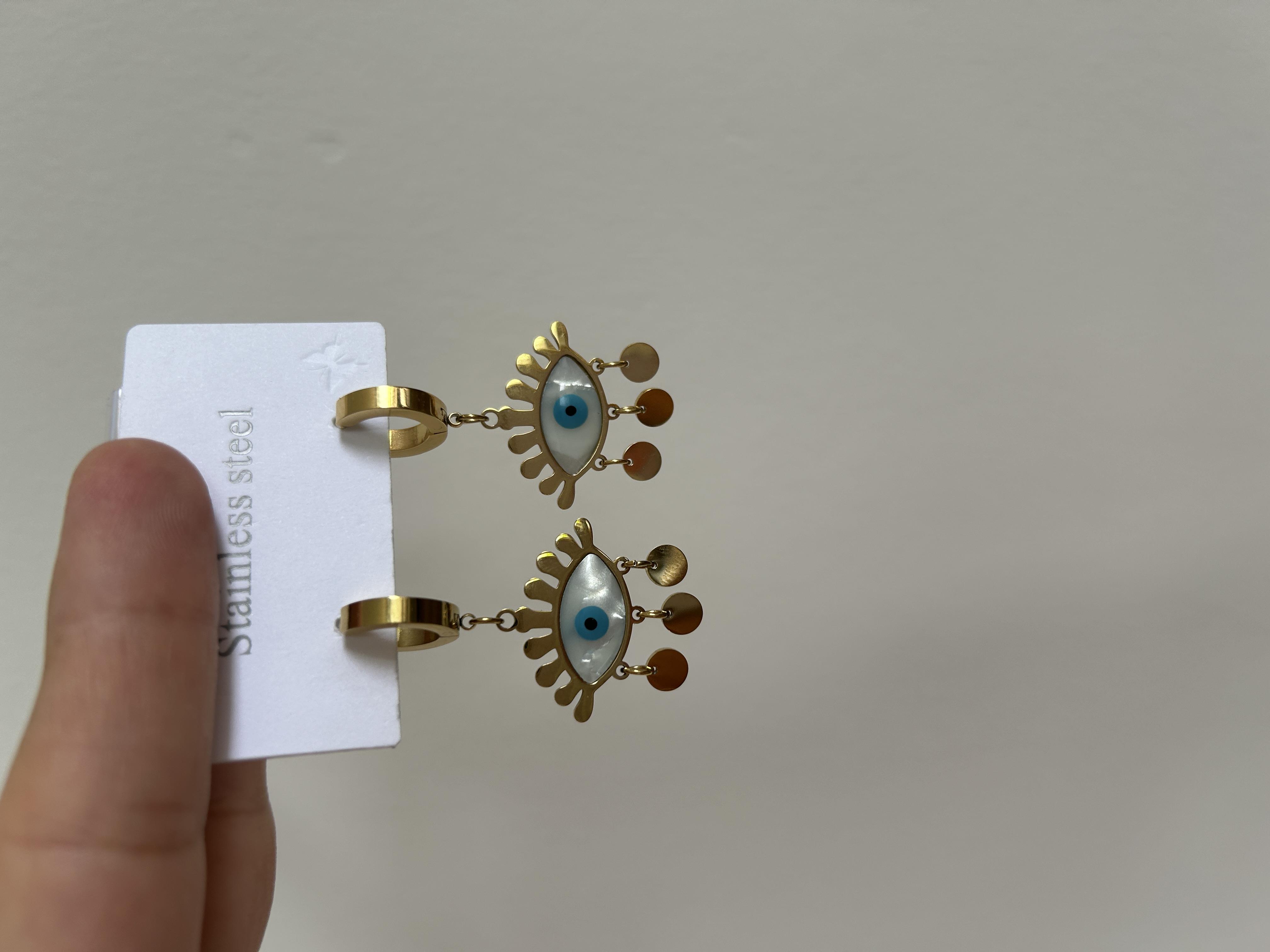 Pullu göz model küpe 