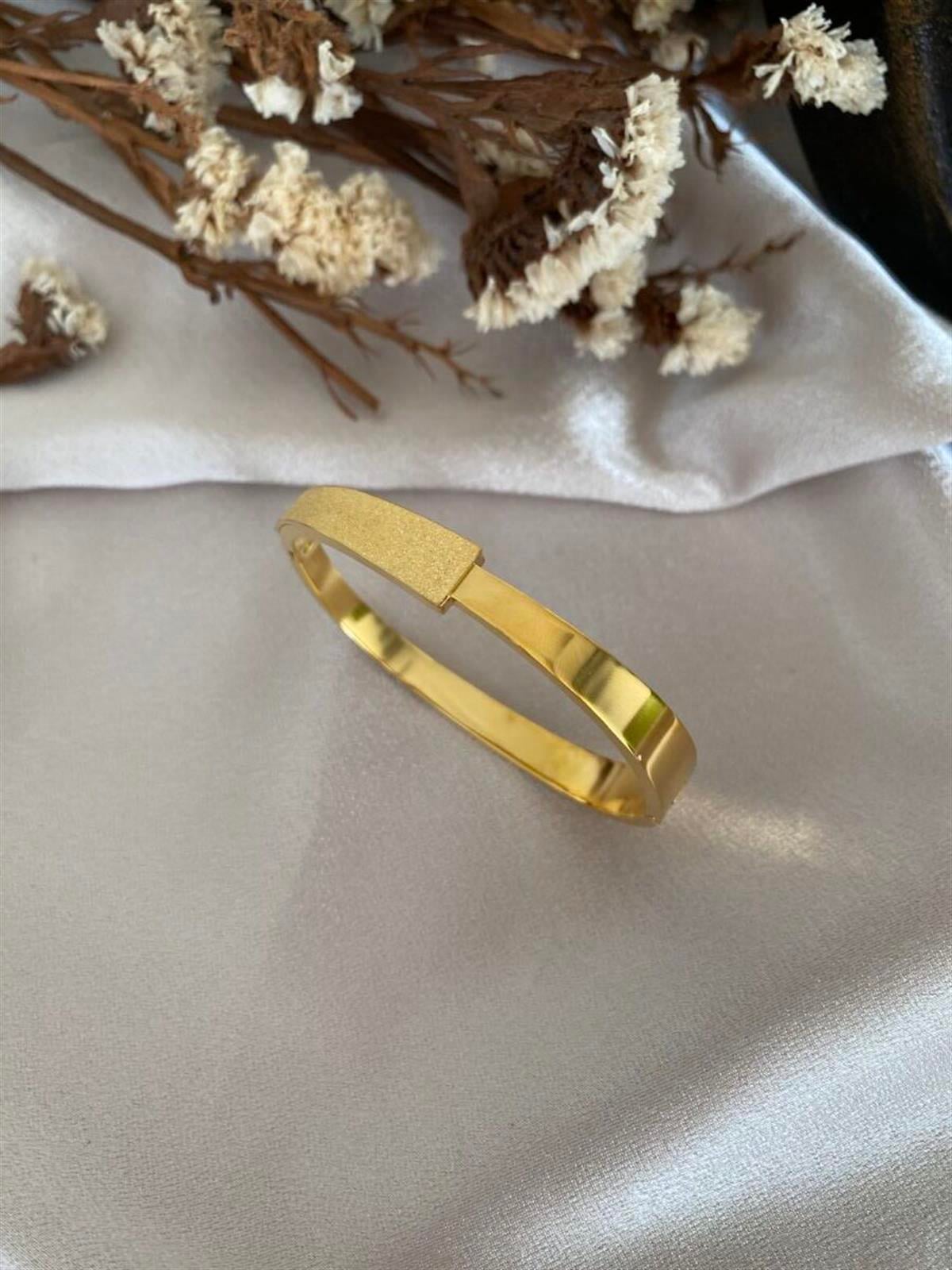 Tasarım simli kelepçe