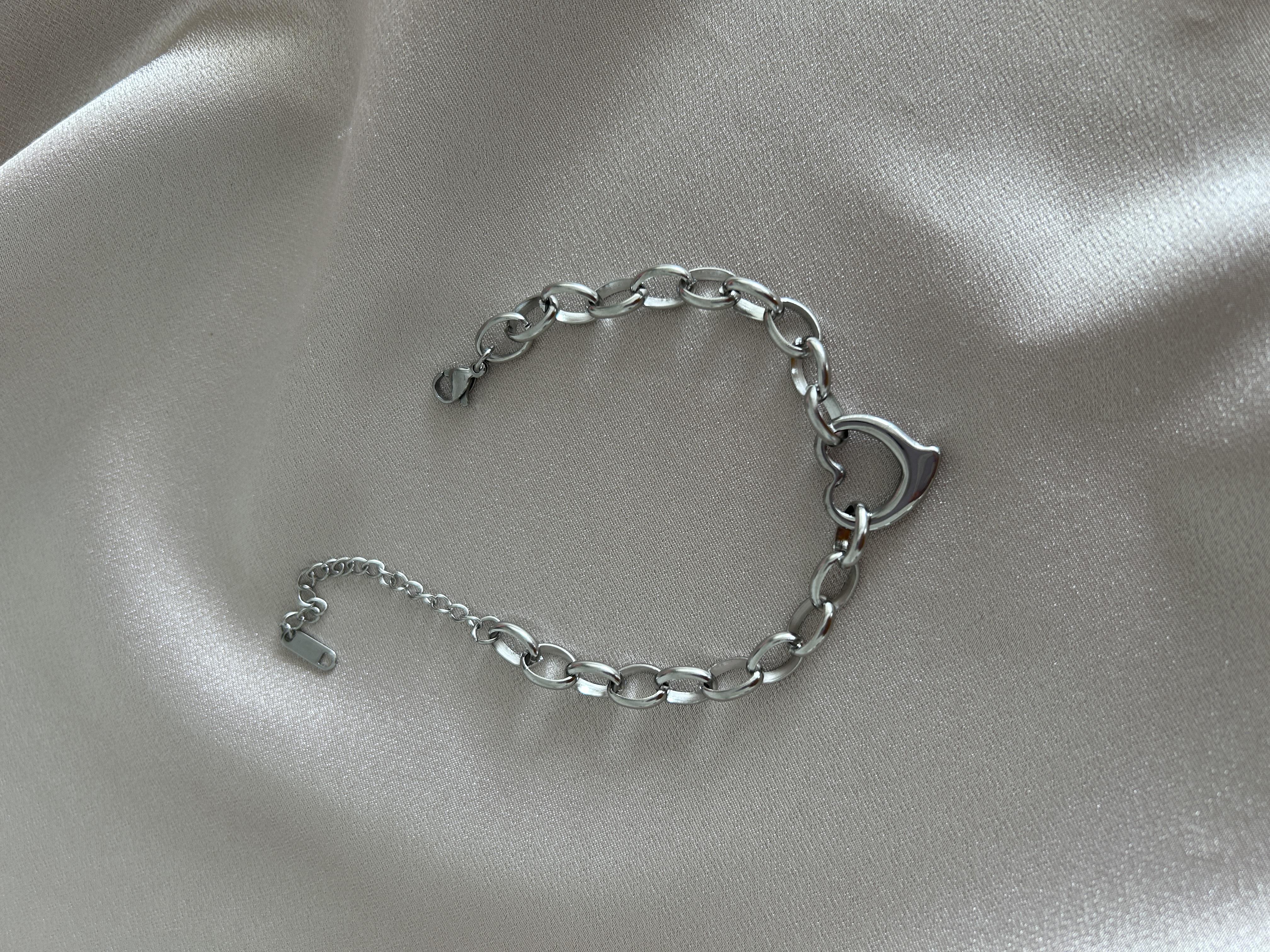 Açık kalpli zincir model gümüş künye 