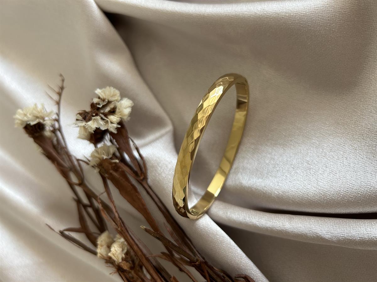 Baklava Dilim Desenli Kelepçe