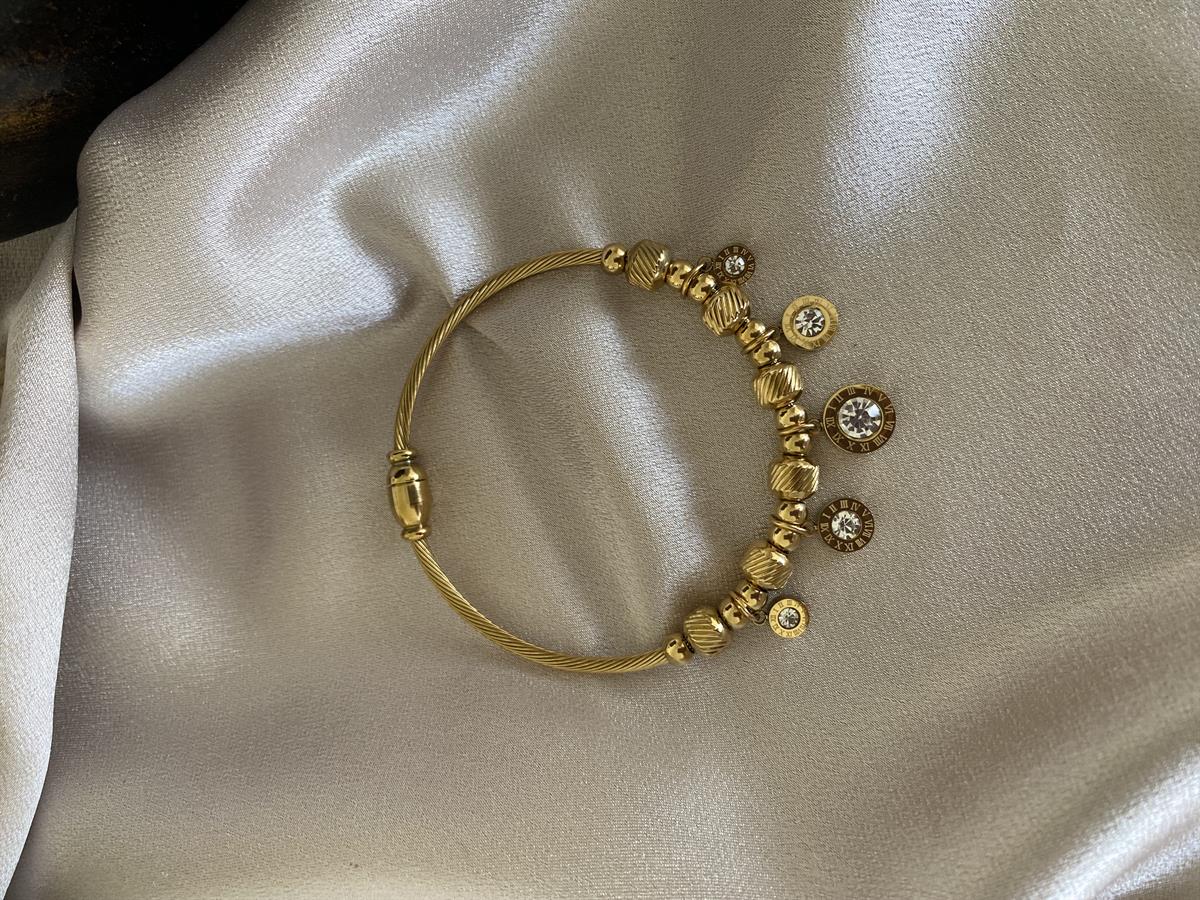 Blvgari taşlı çelik pandora