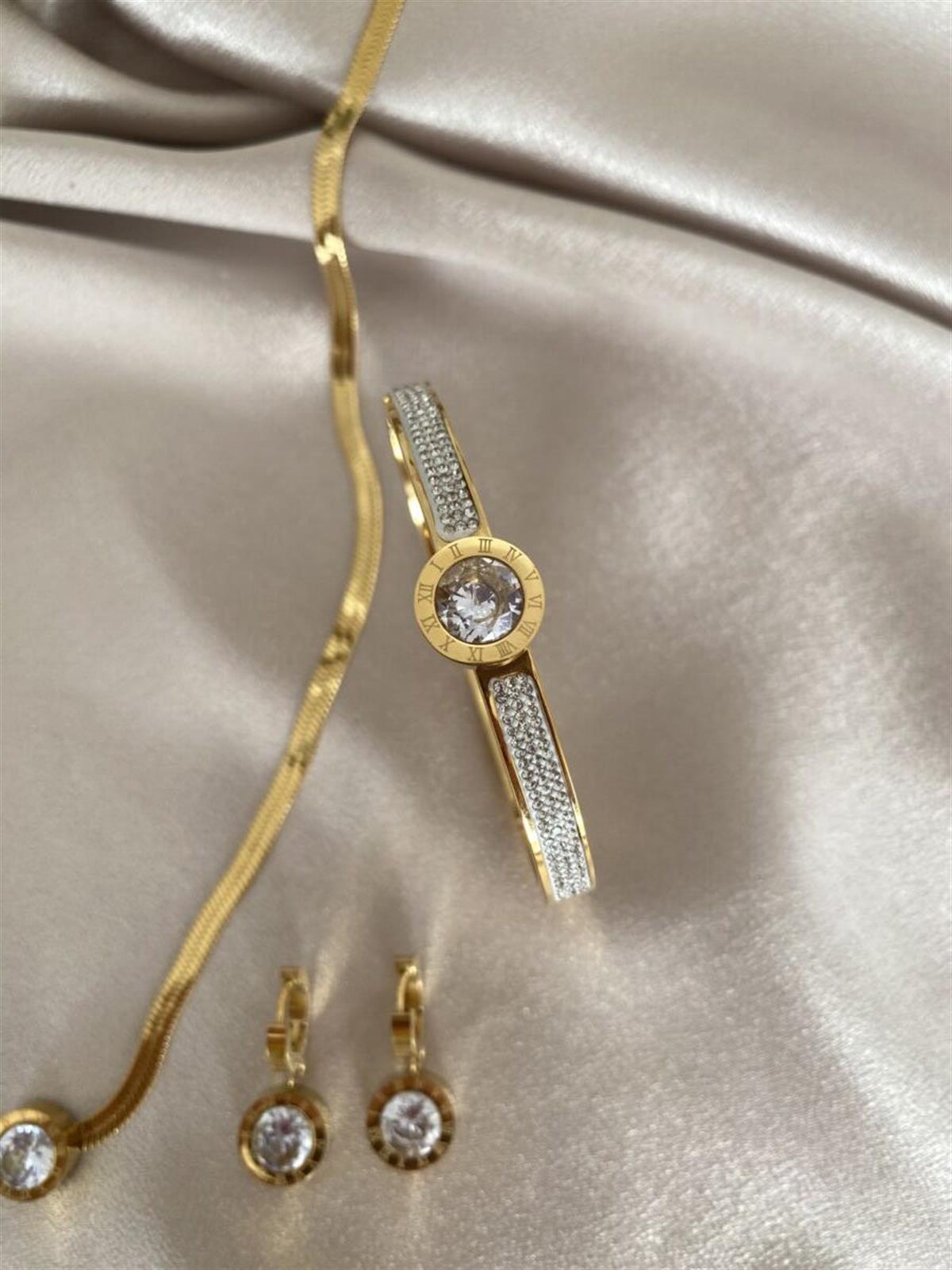 Blvgari taşlı kelepçe