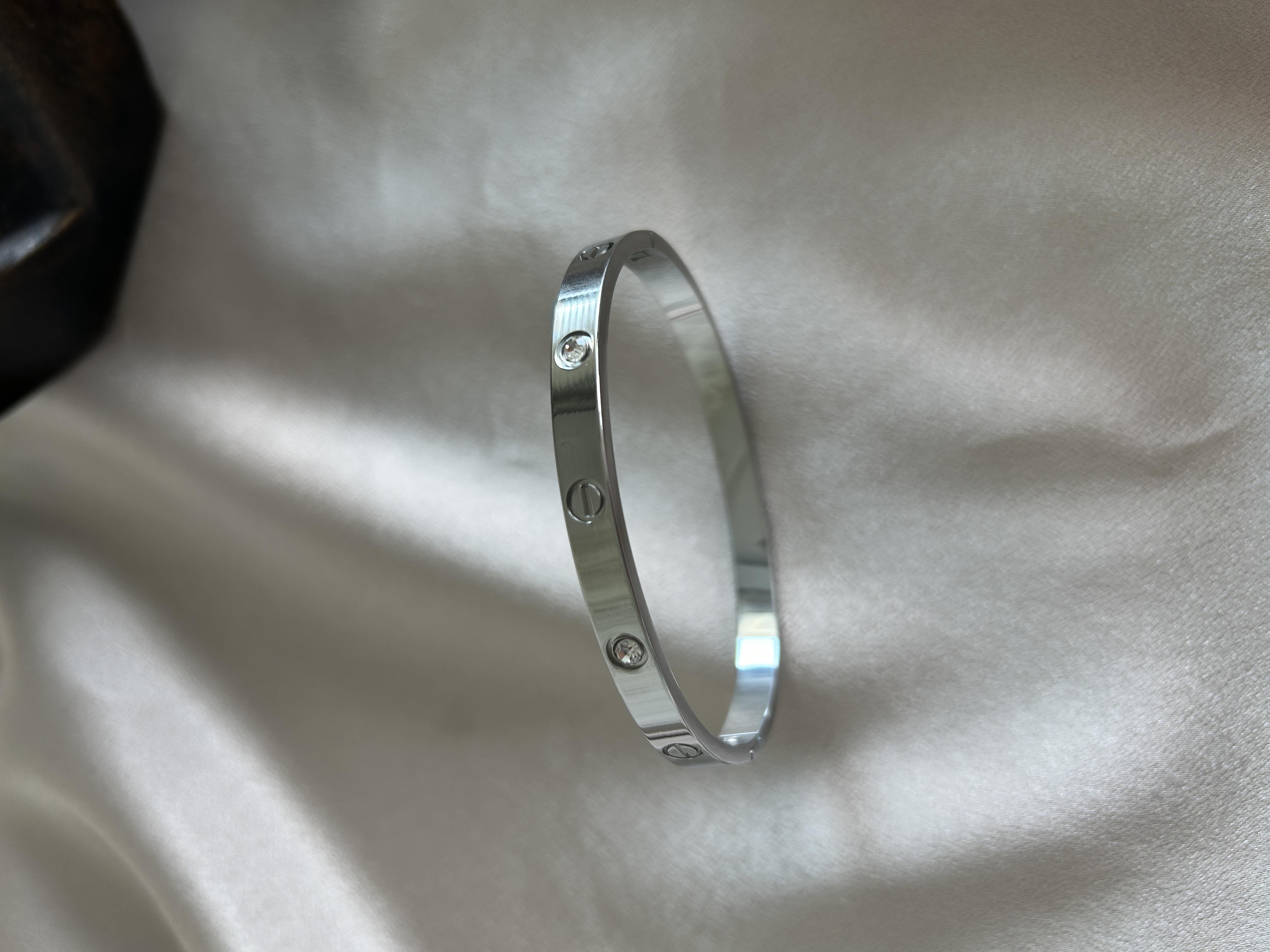 Cartier taşlı büyük boy sılver