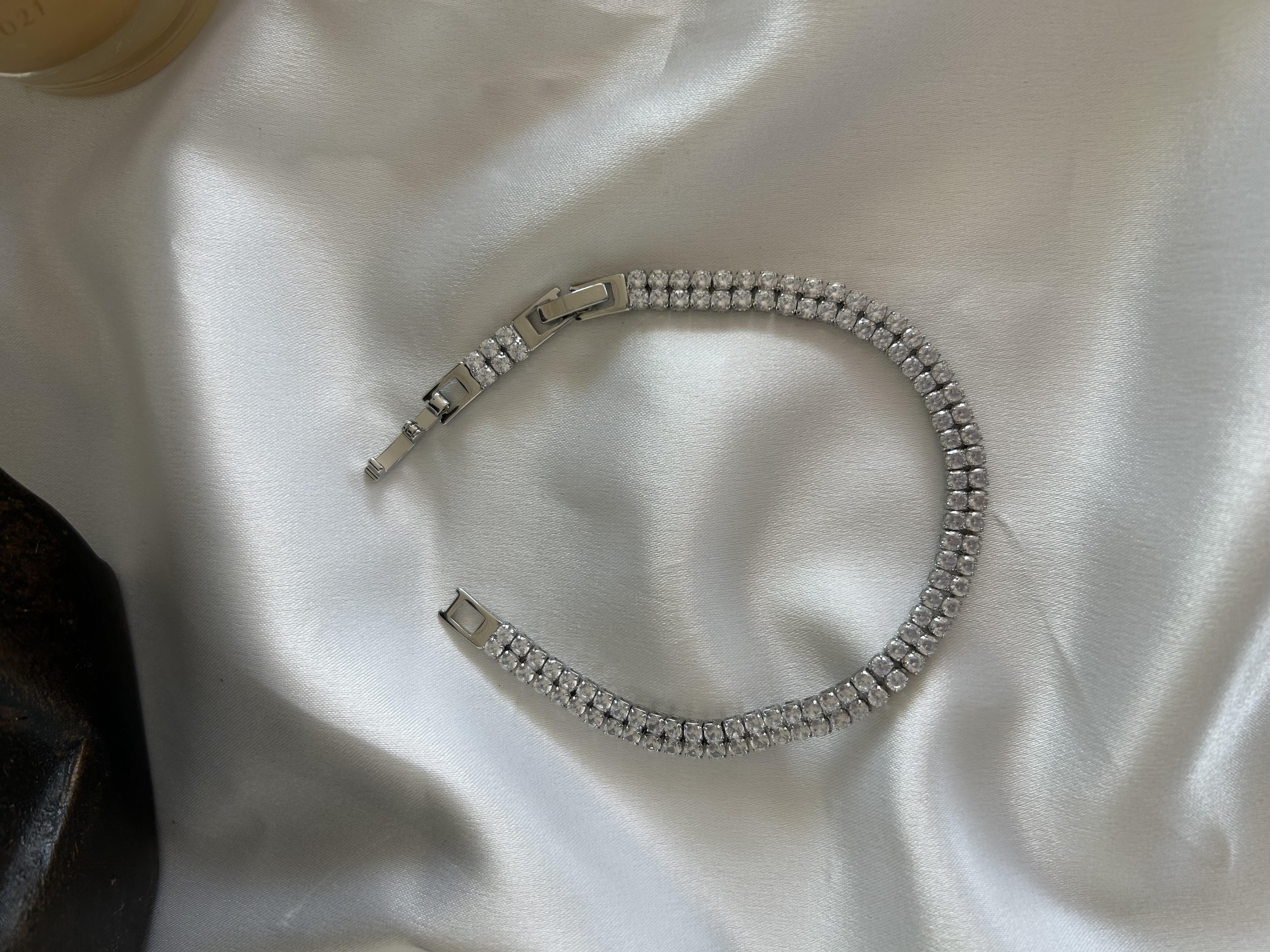 Çift taşlı su yolu gümüş bileklik 