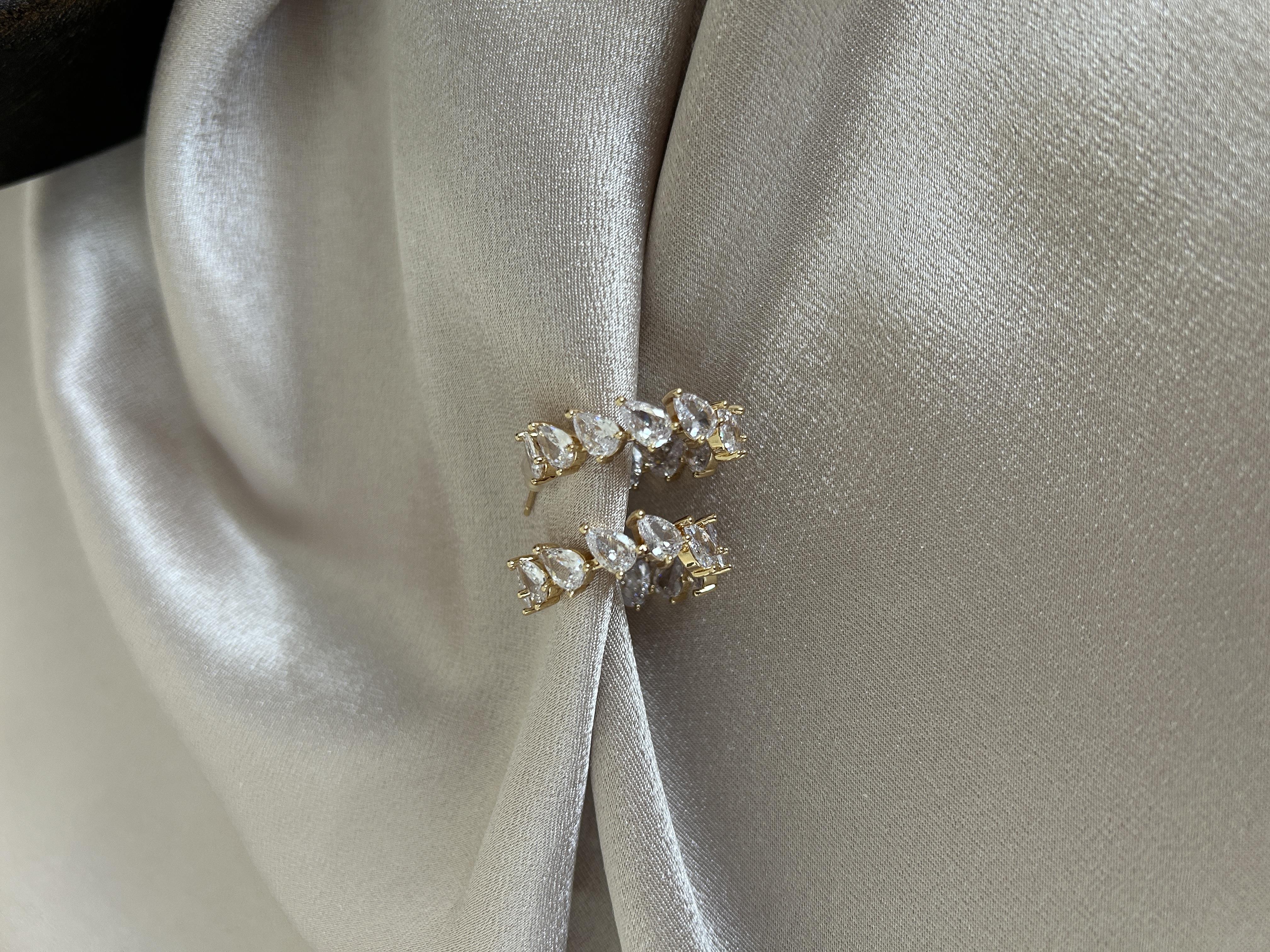 Damla model halka su yolu küpe  