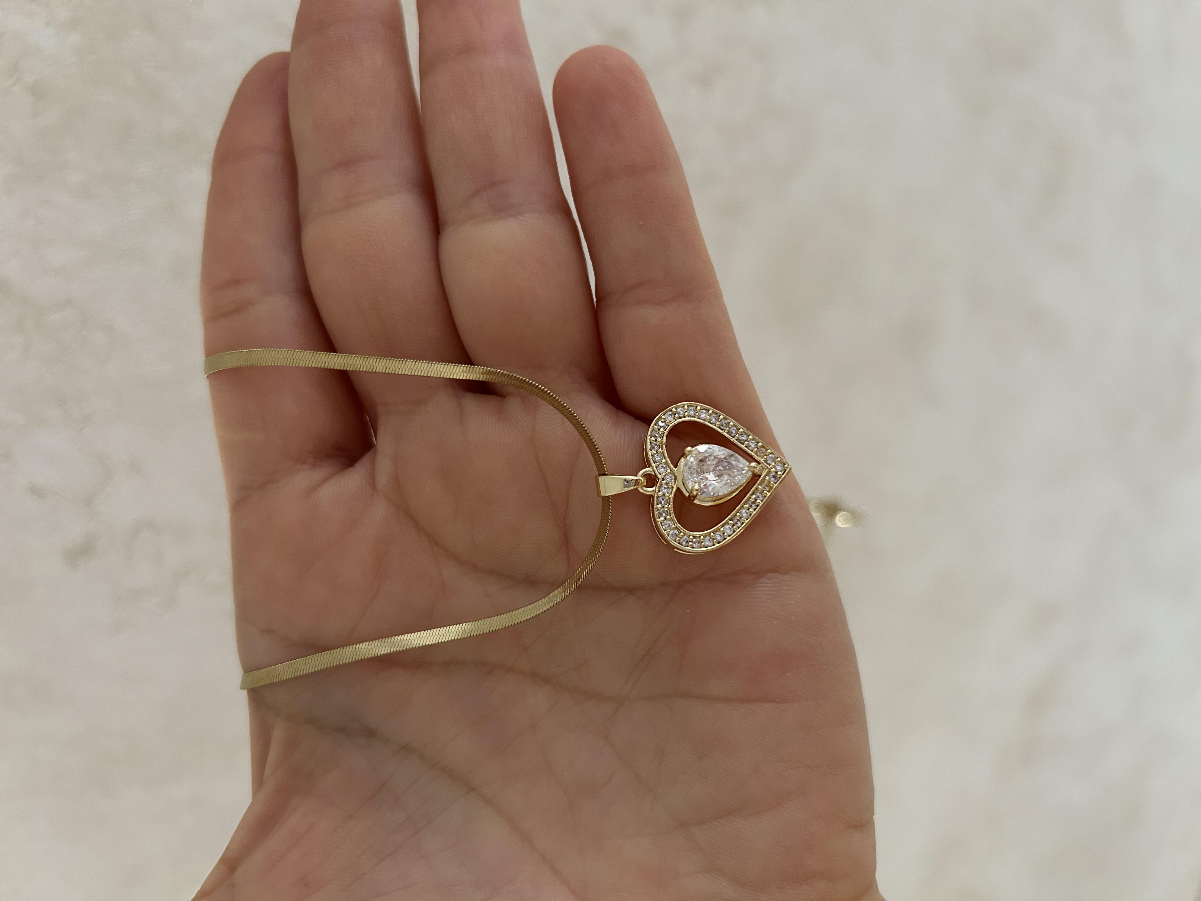 Damla taşlı kalp model kolye 