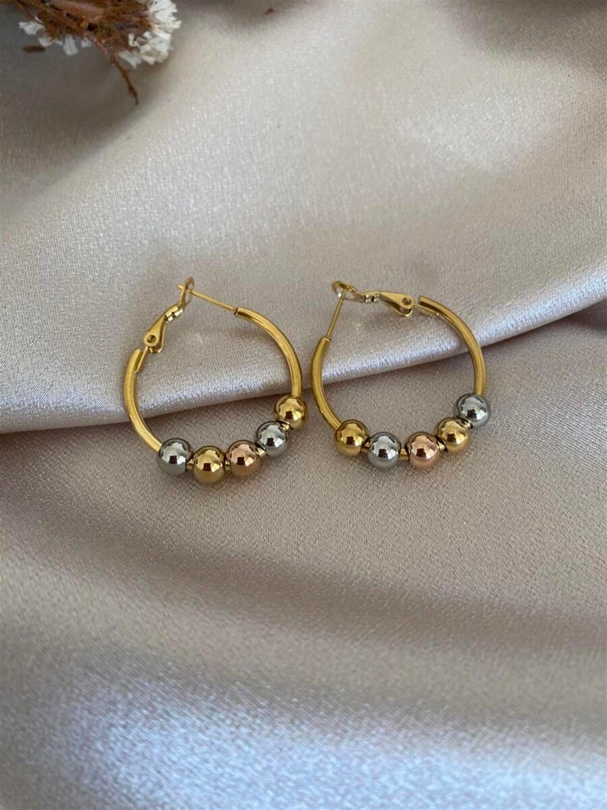 Dorika renkli halka model küpe