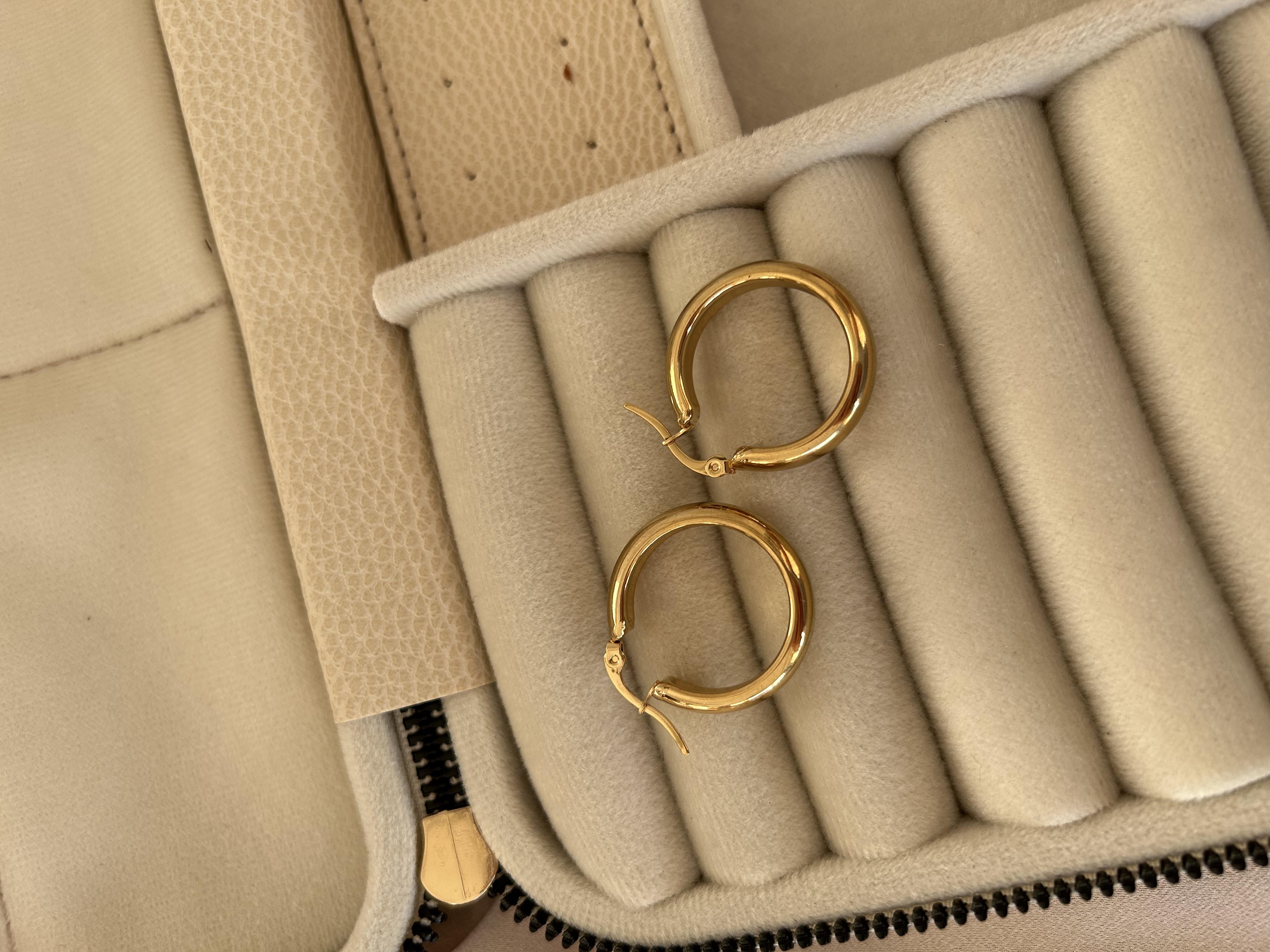 Halka bombeli gold küpe 