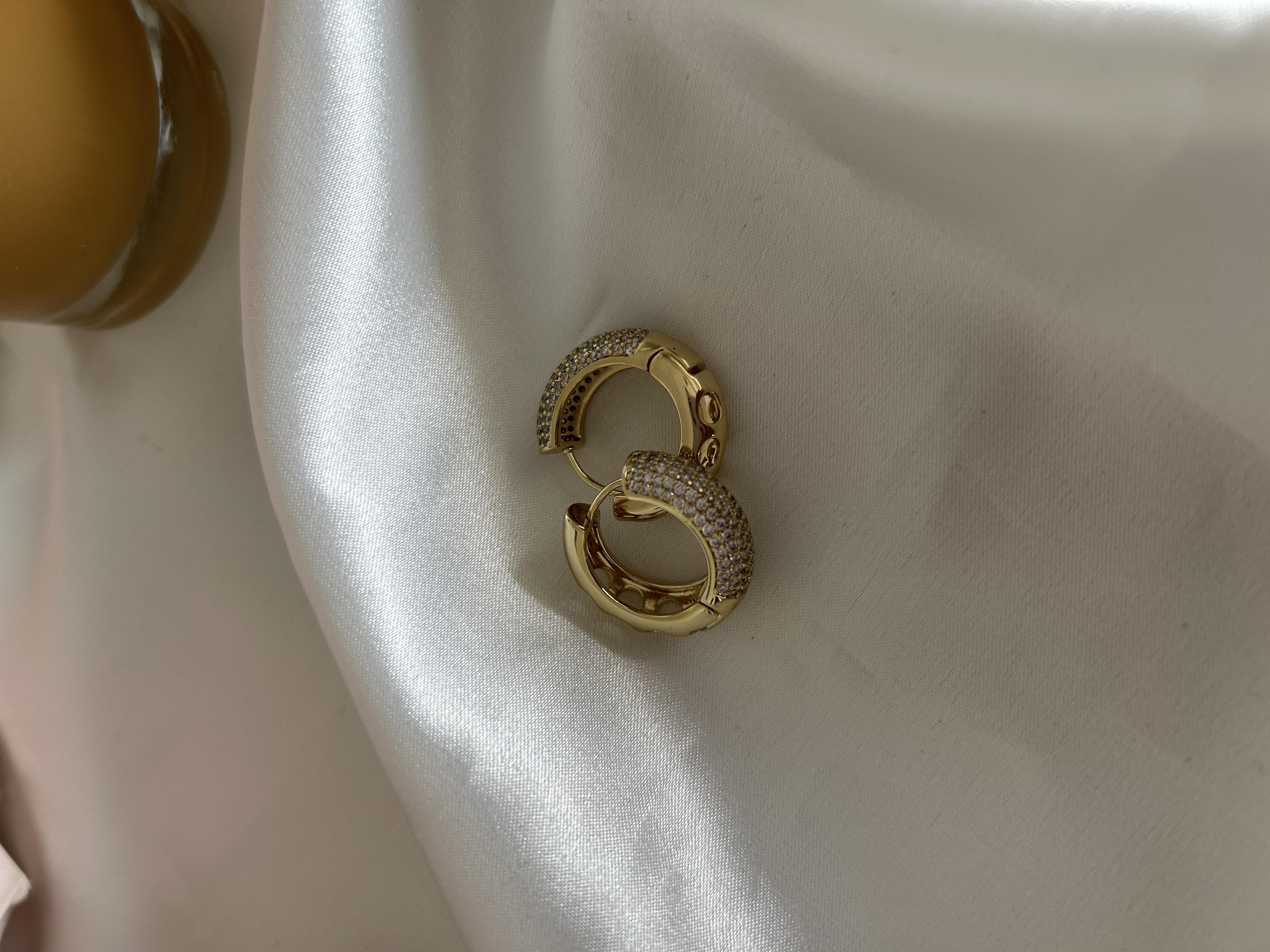 Halka taşlı bombeli model özel seri