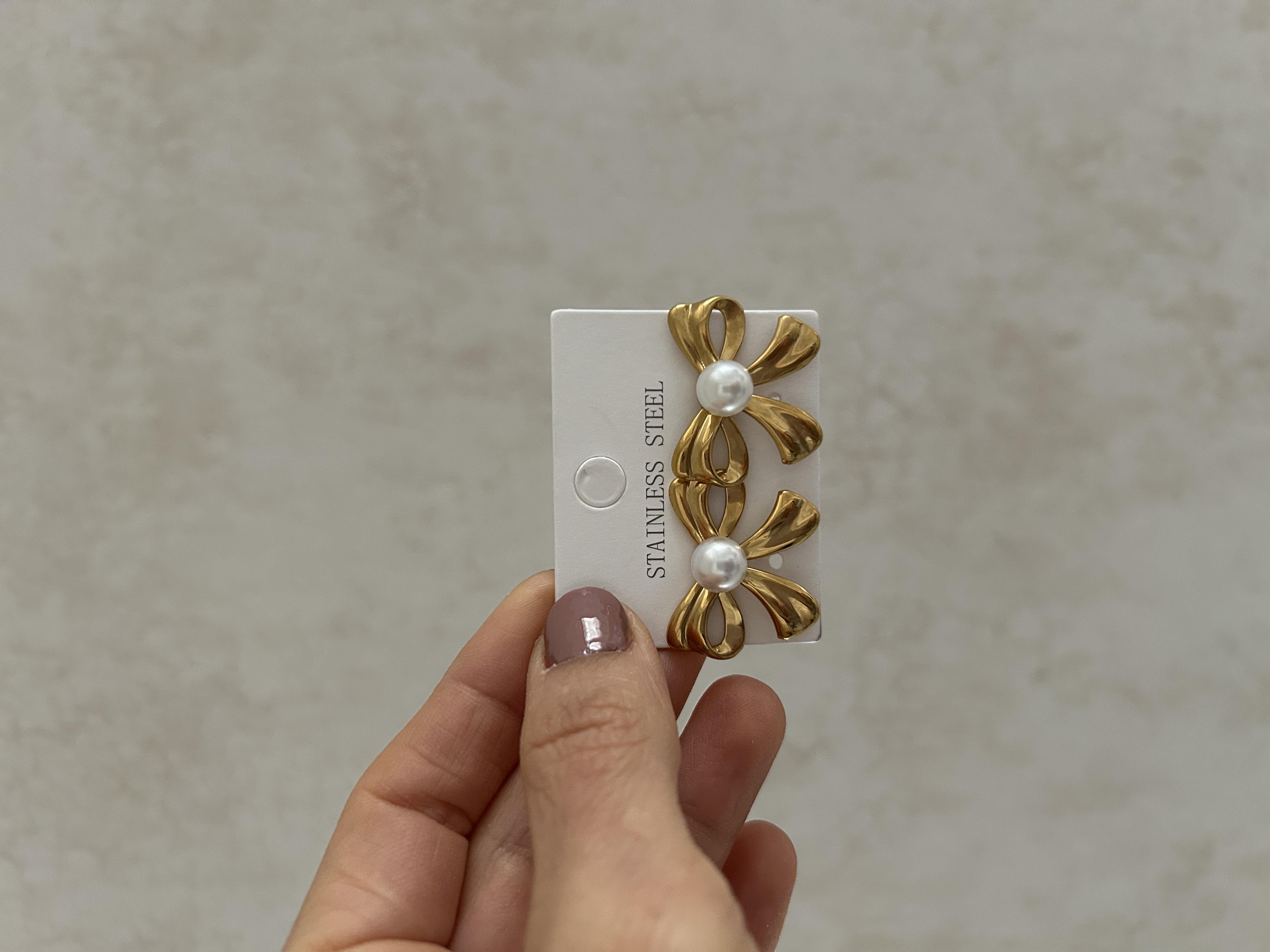 İncili fiyonk model çelik küpe 