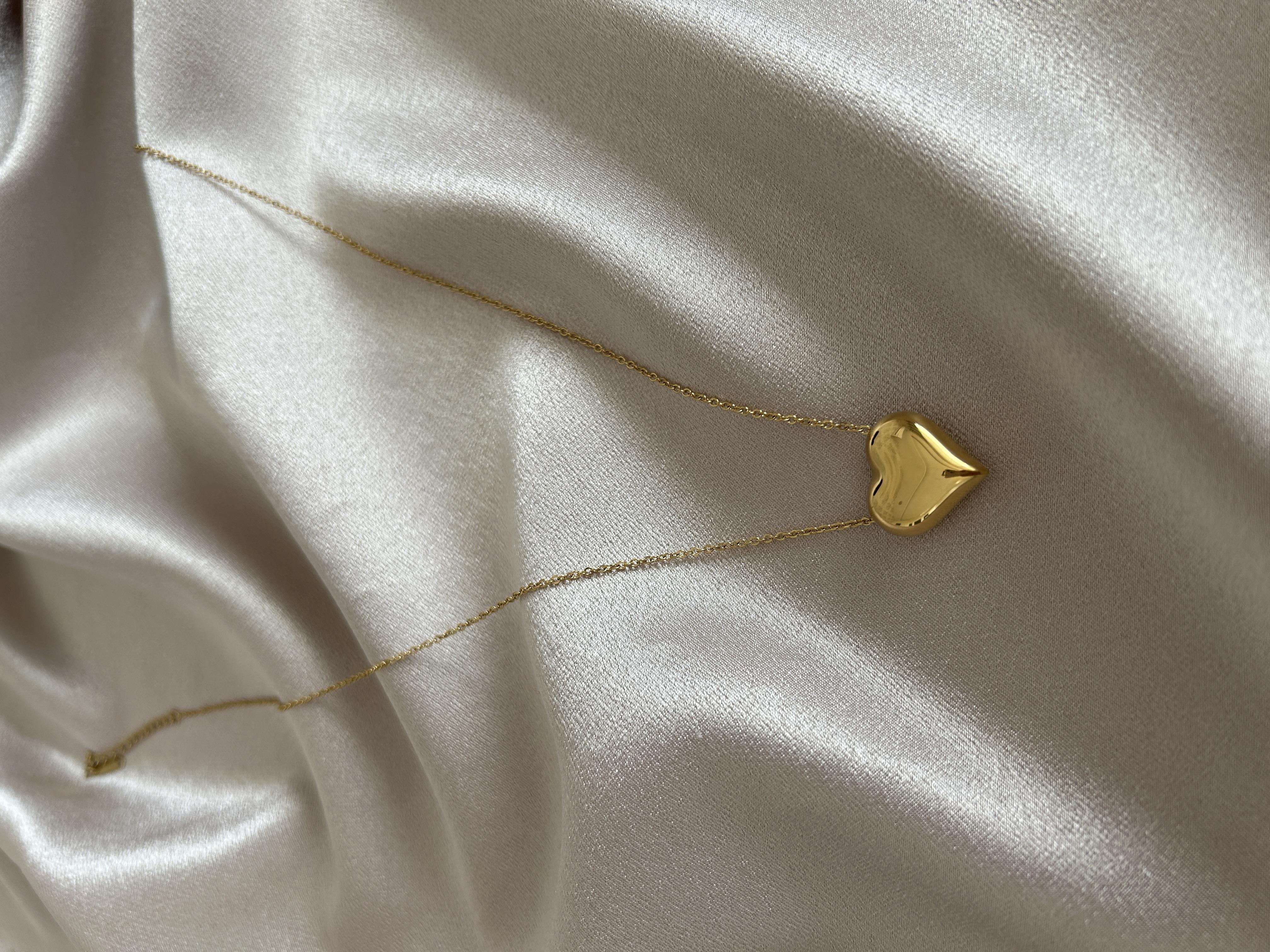 Kalp bombeli model kolye 