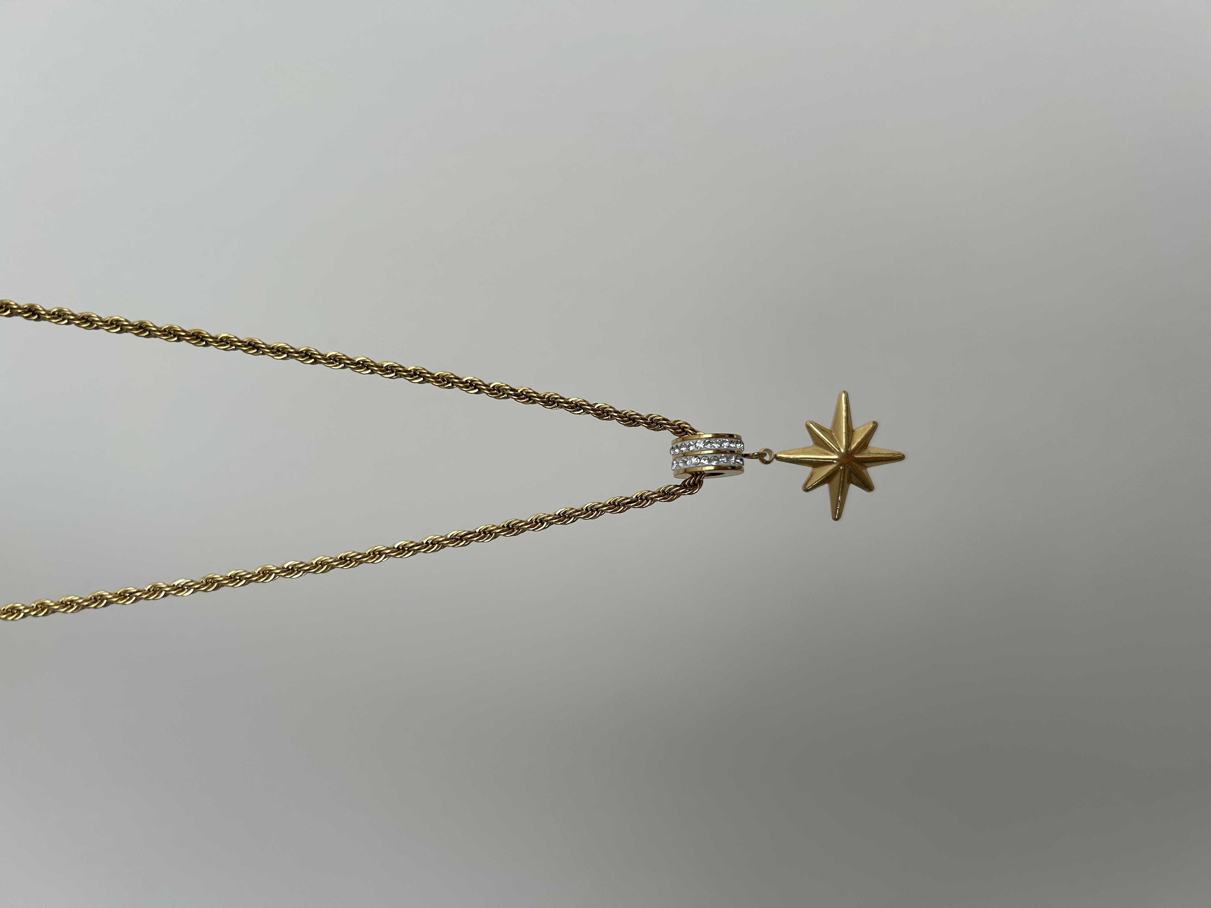 Kutup yıldızlı taşlı burgu model 