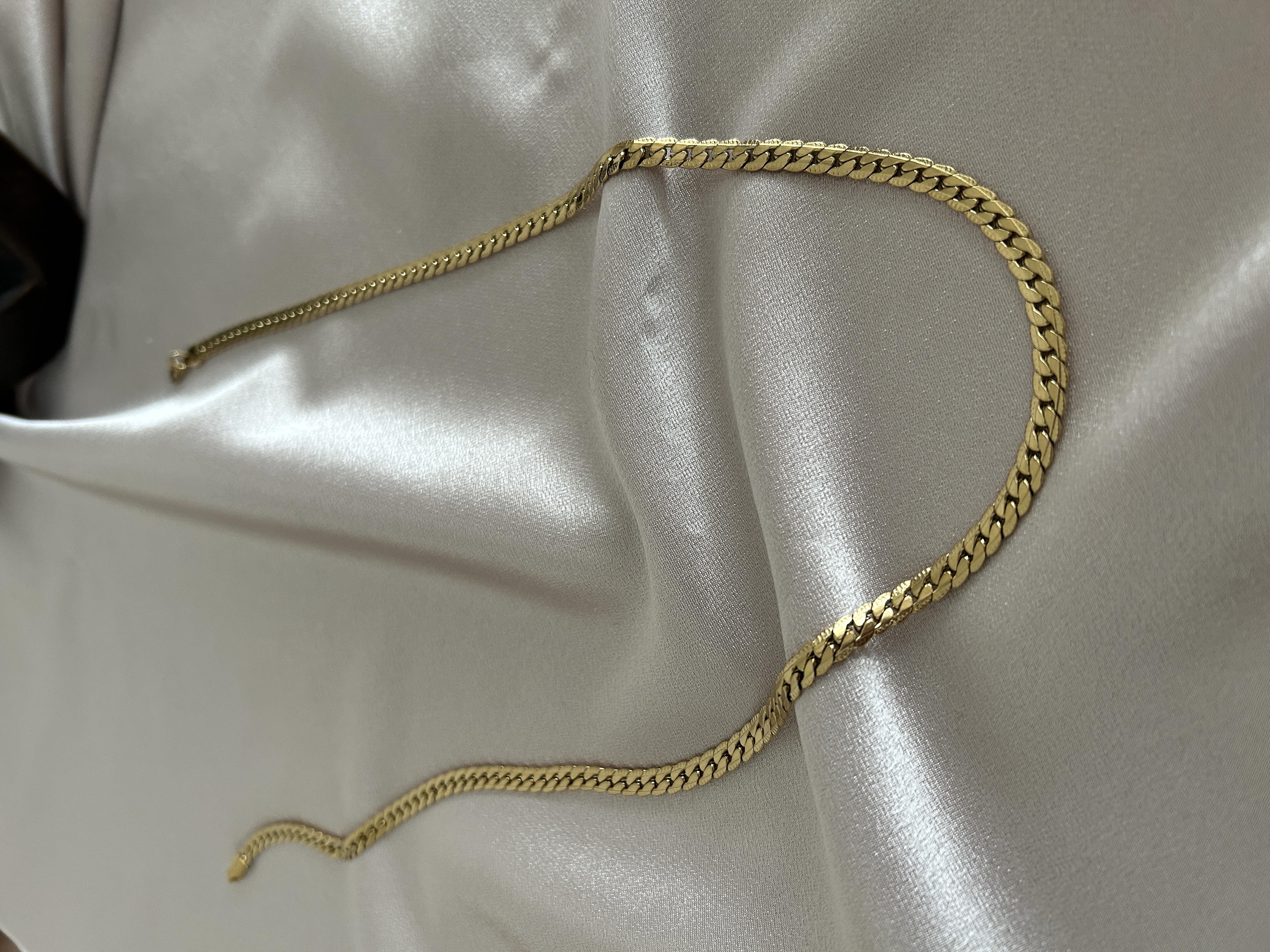 Örgü ezme desenli kolye