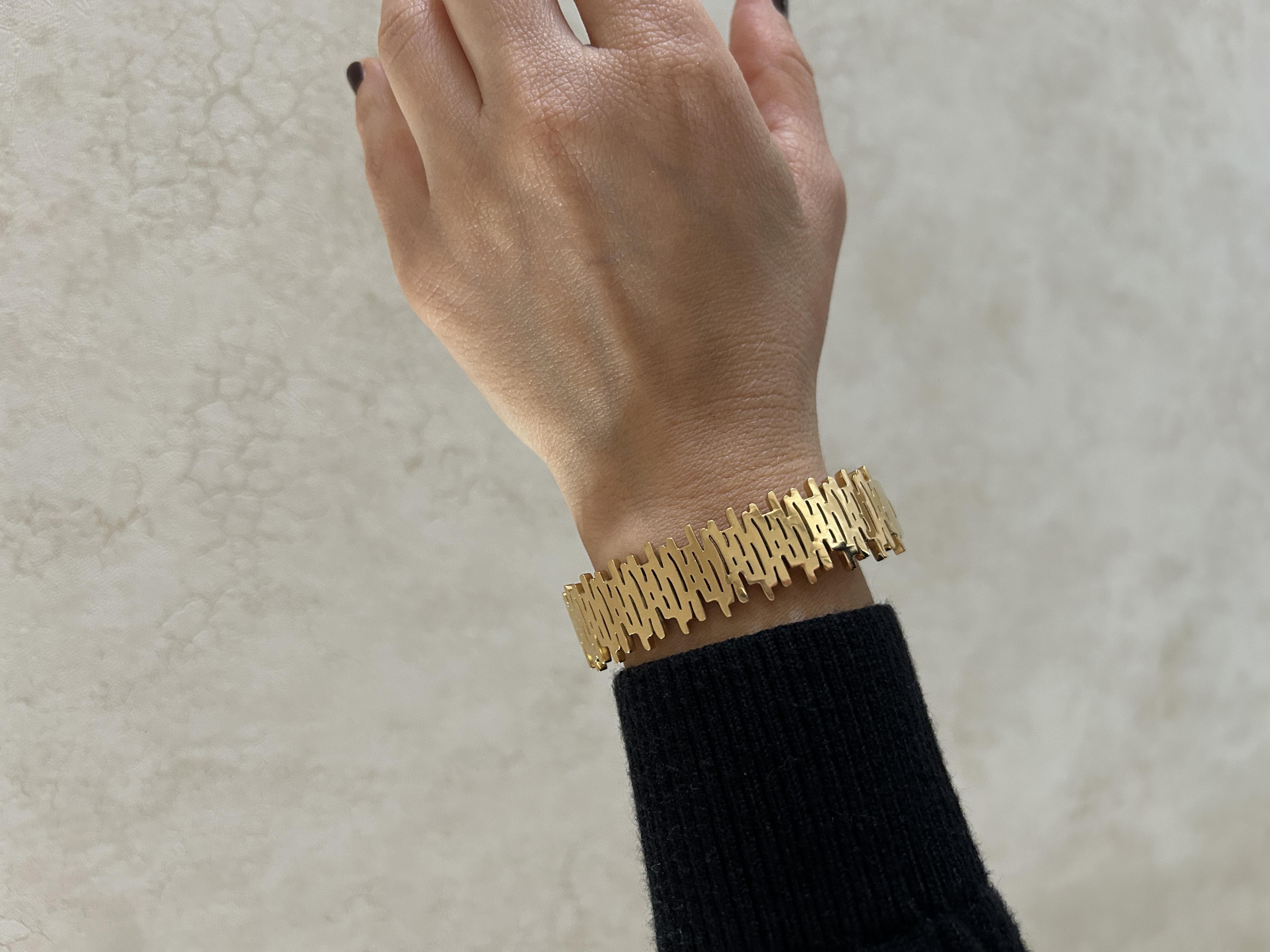 Ritim model düz gold kelepçe 