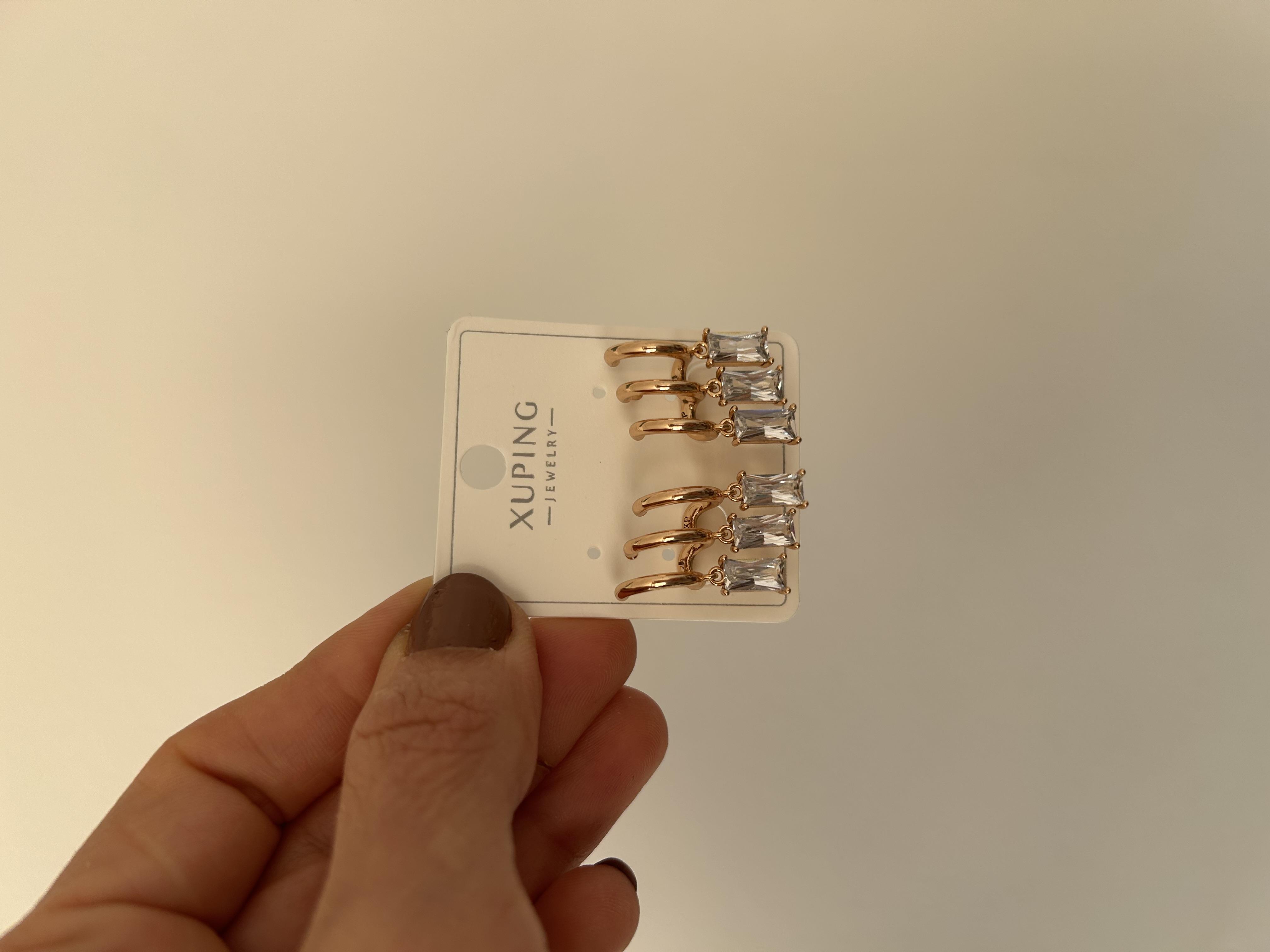 Üç görünümlü taşlı xuping küpe