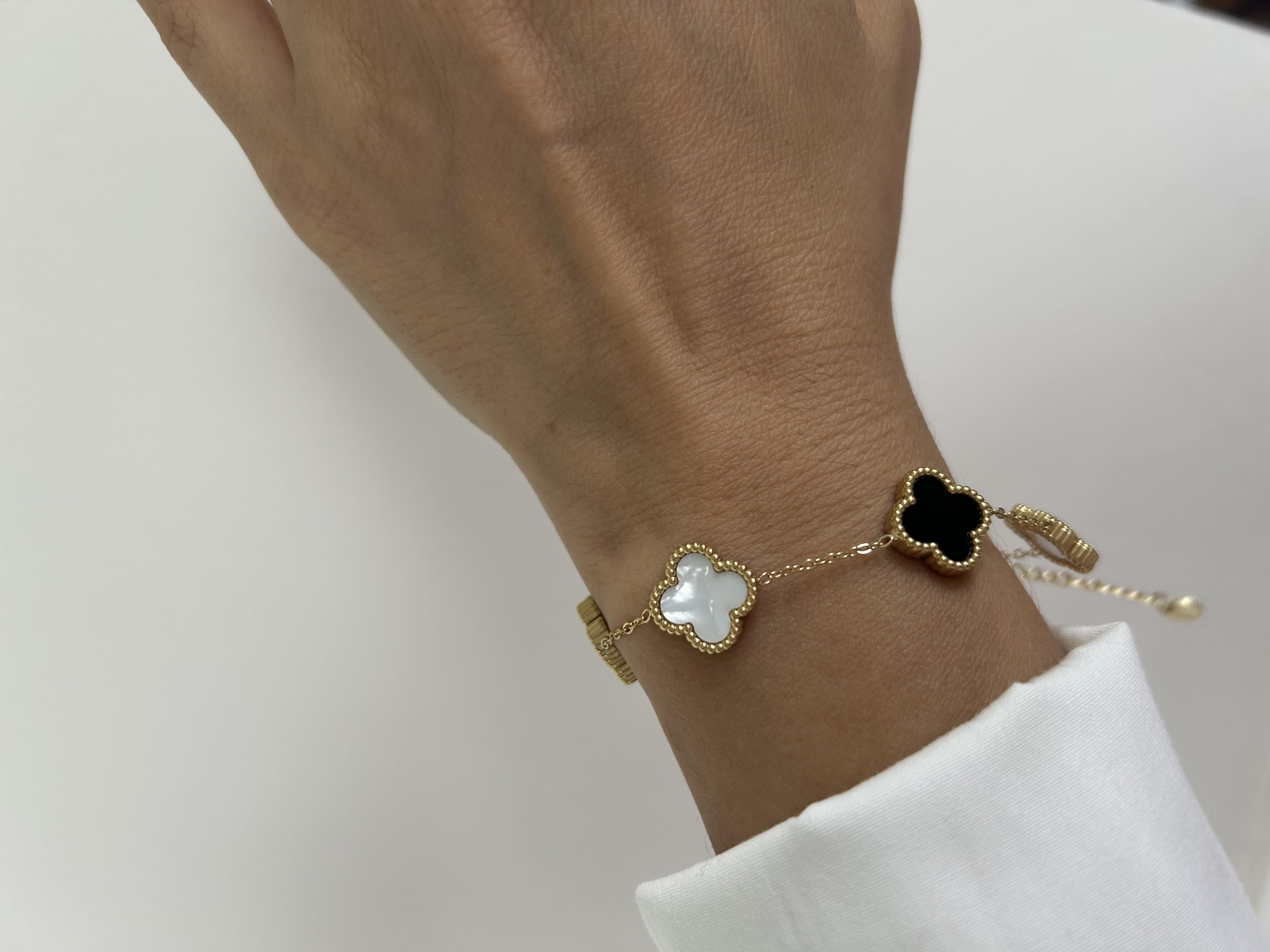 Van Cleef siyah beyaz bileklik 