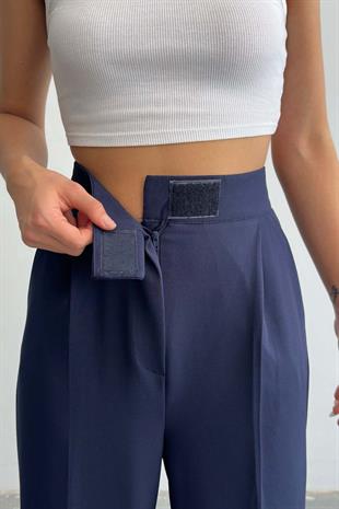 Çıtlı Atlas Kumaş Kadın Pantolon Lacivert