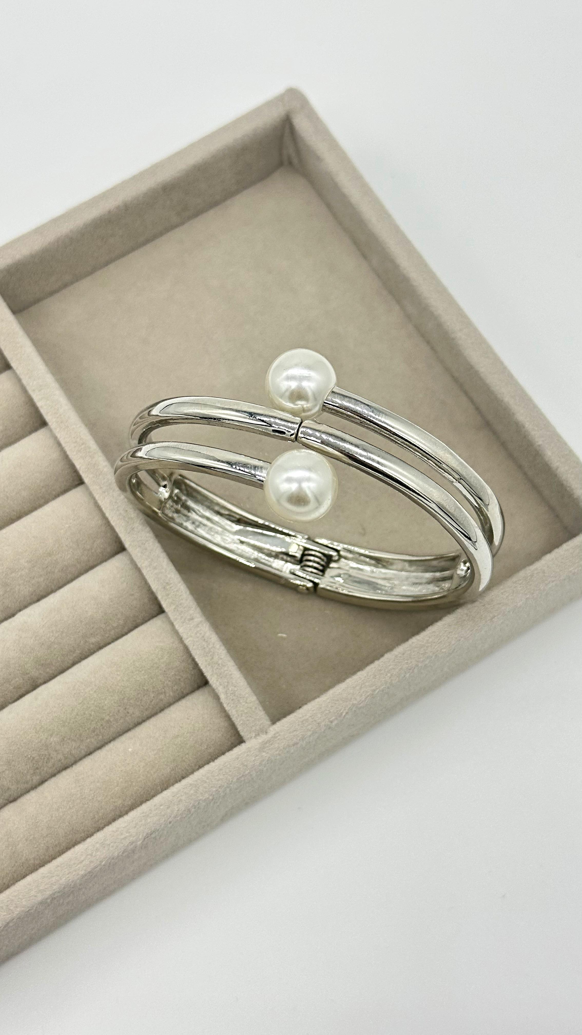 İncili Yaylı Kelepçe Silver