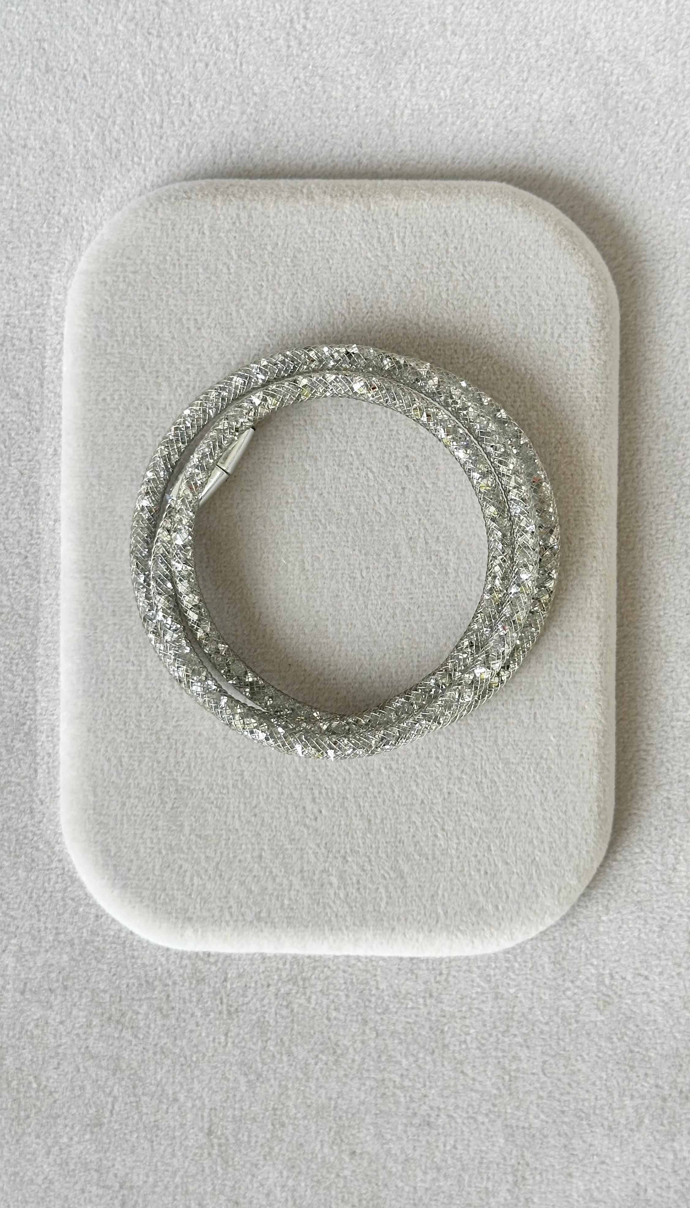 Silver Simli Mıknatıs Uçlu Bileklik