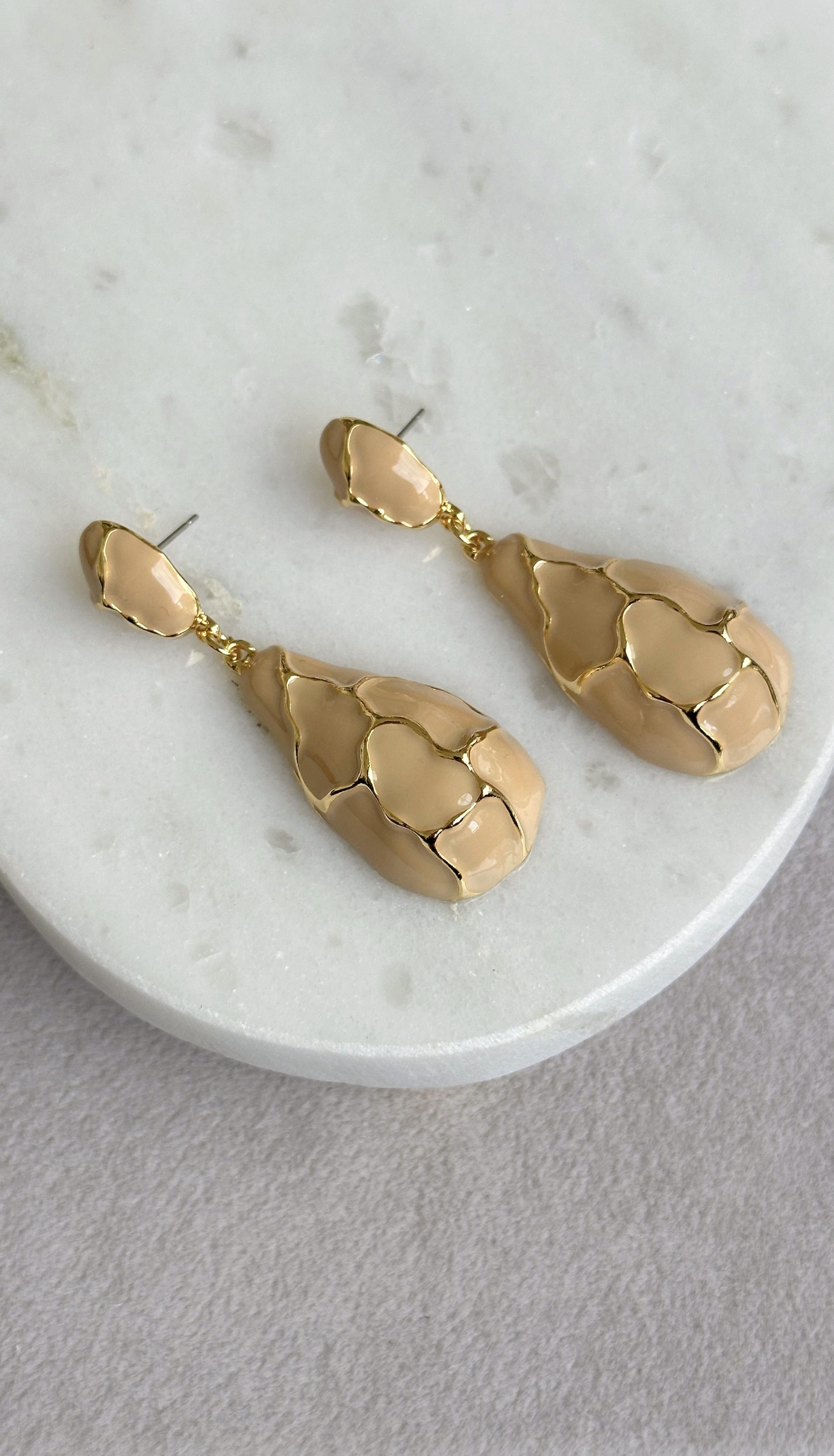 Bej Damla Gold Küpe 5,5mm