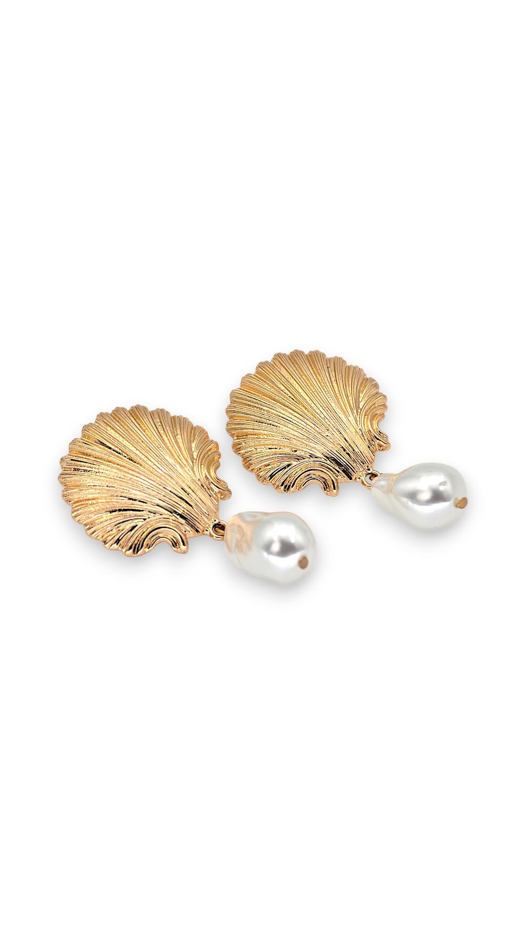 Gold Sallantılı İnci Detay Midye Küpe 6.5cm