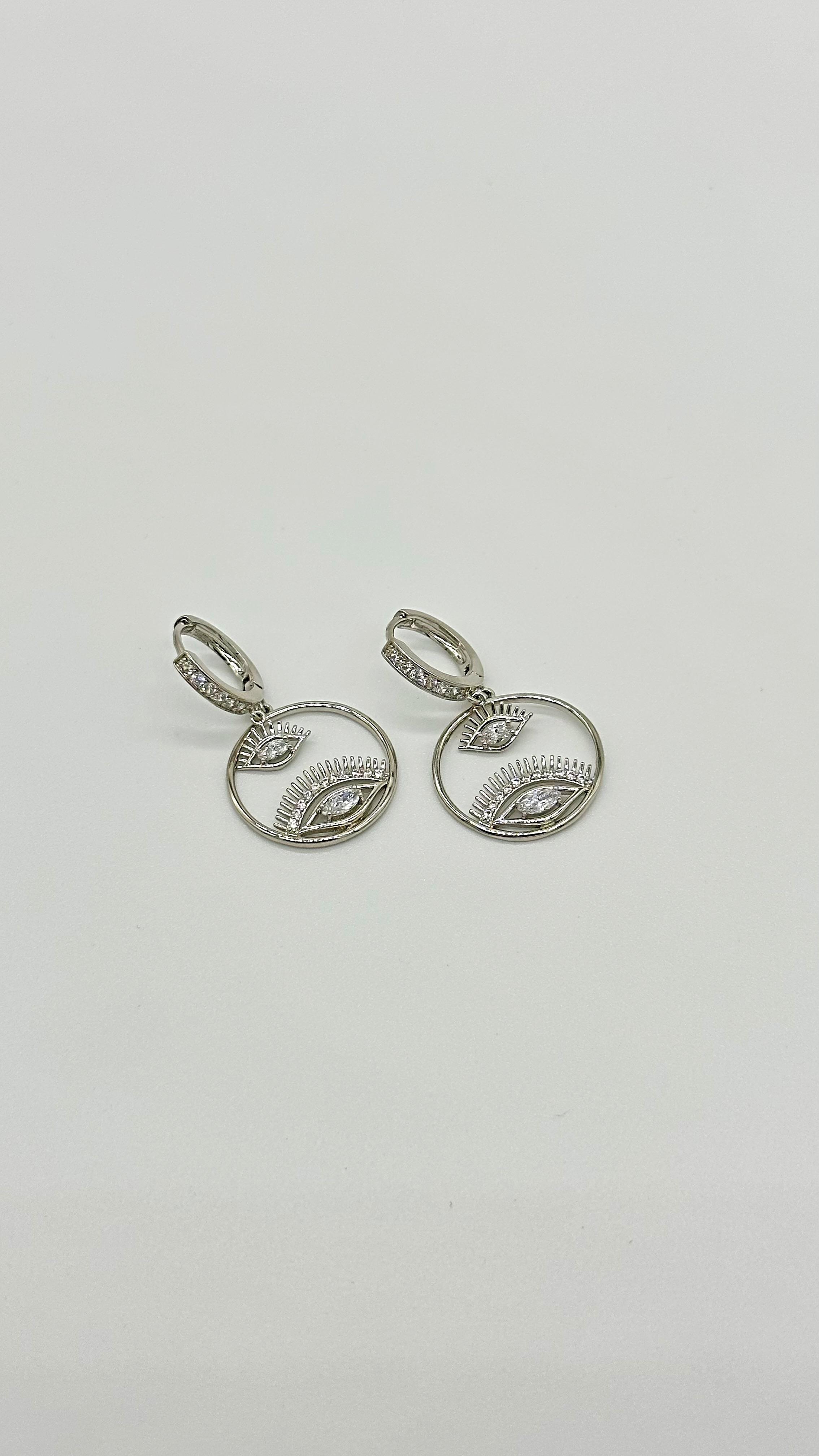 Göz Detay Sallantılı Küpe Silver