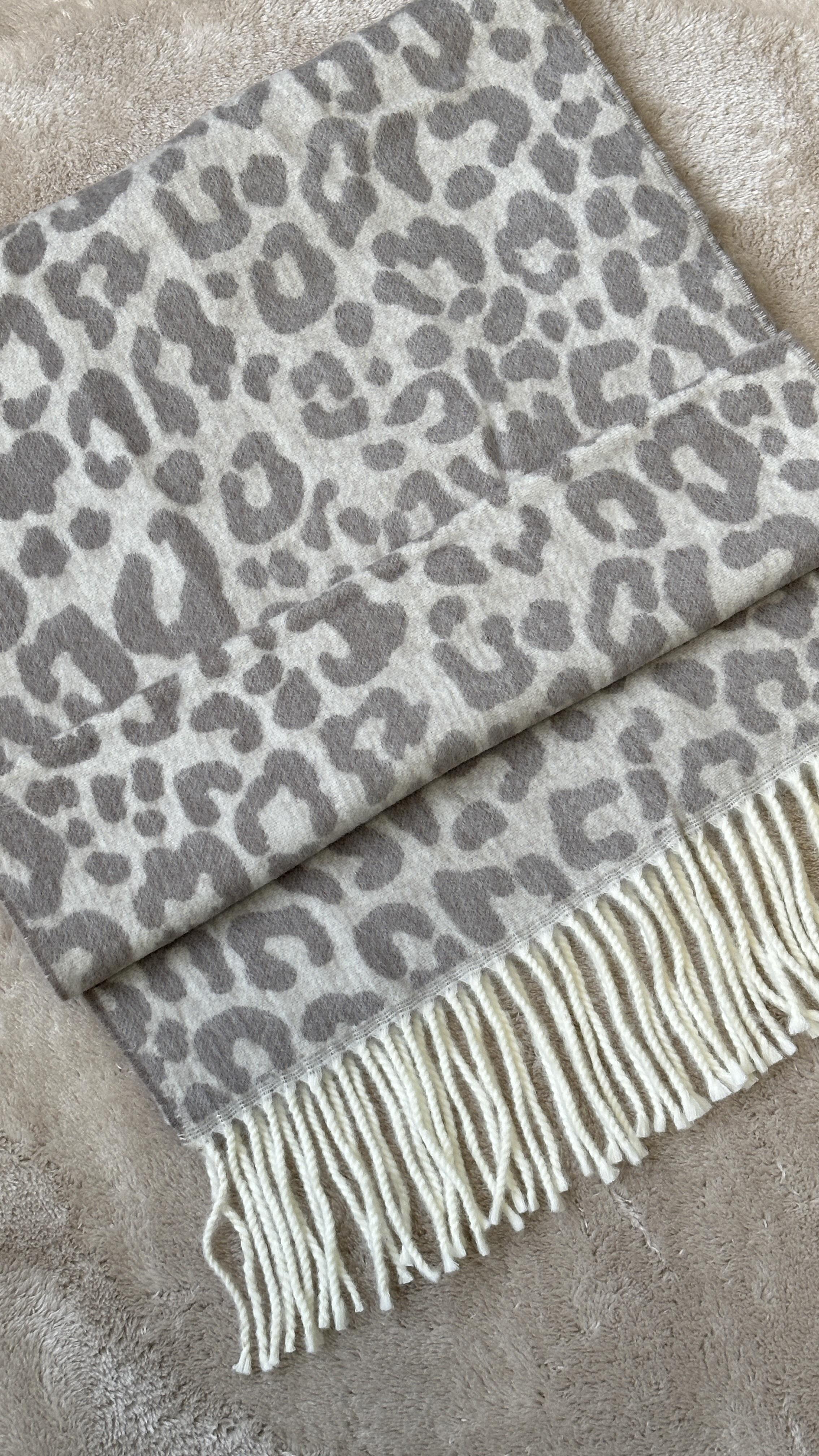 Leopar Krem Püsküllü Atkı