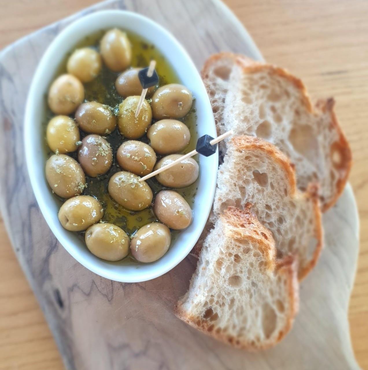 Doğal Salamura Yeşil Tek Çizik Zeytin (Domat) 400 g