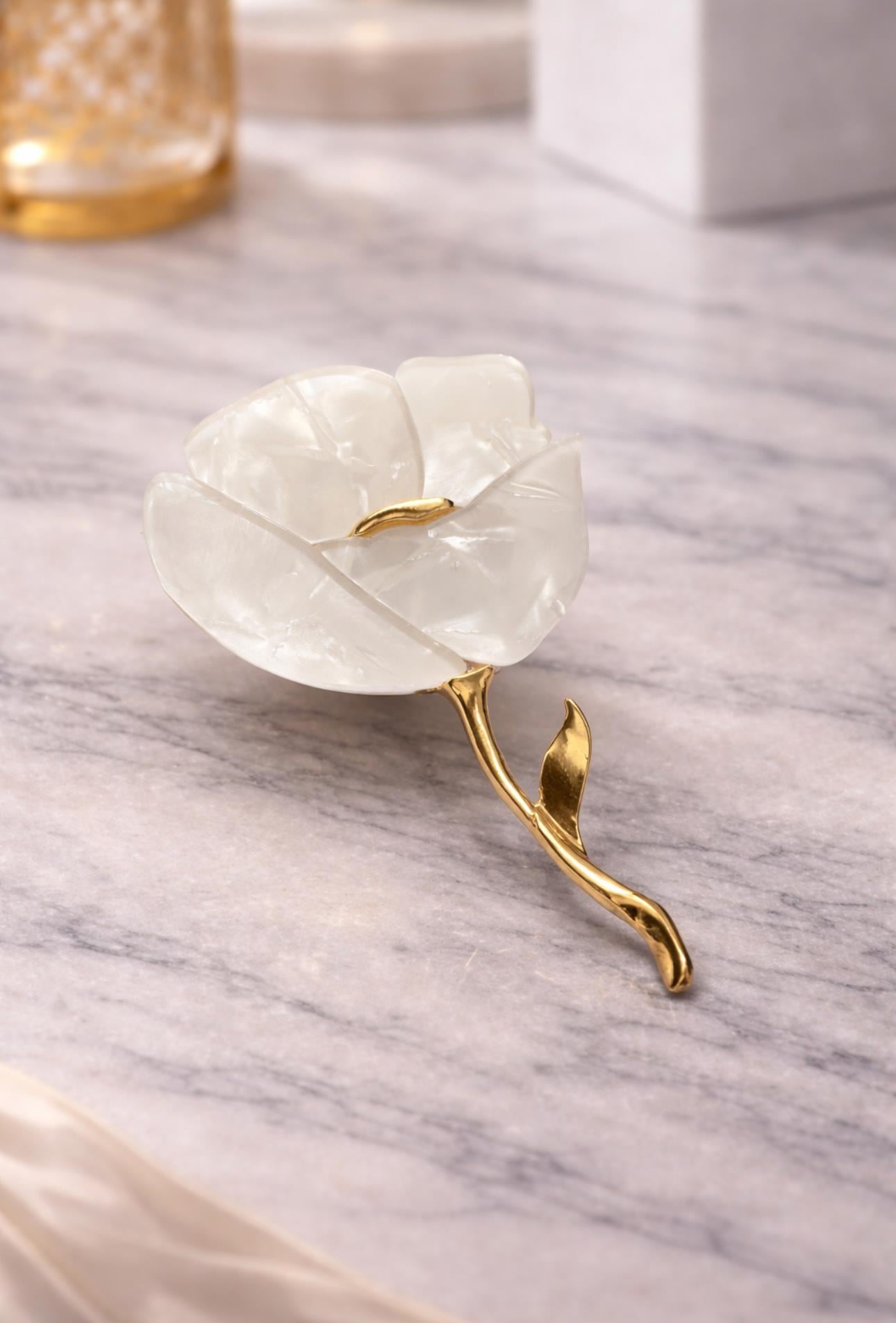 Beyaz Gelincik Model Broş