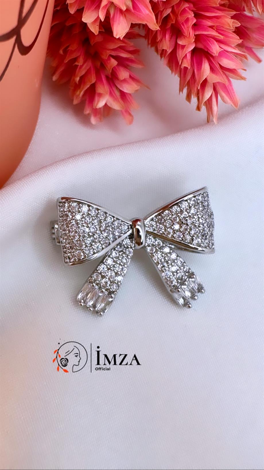 Fiyonk Broş