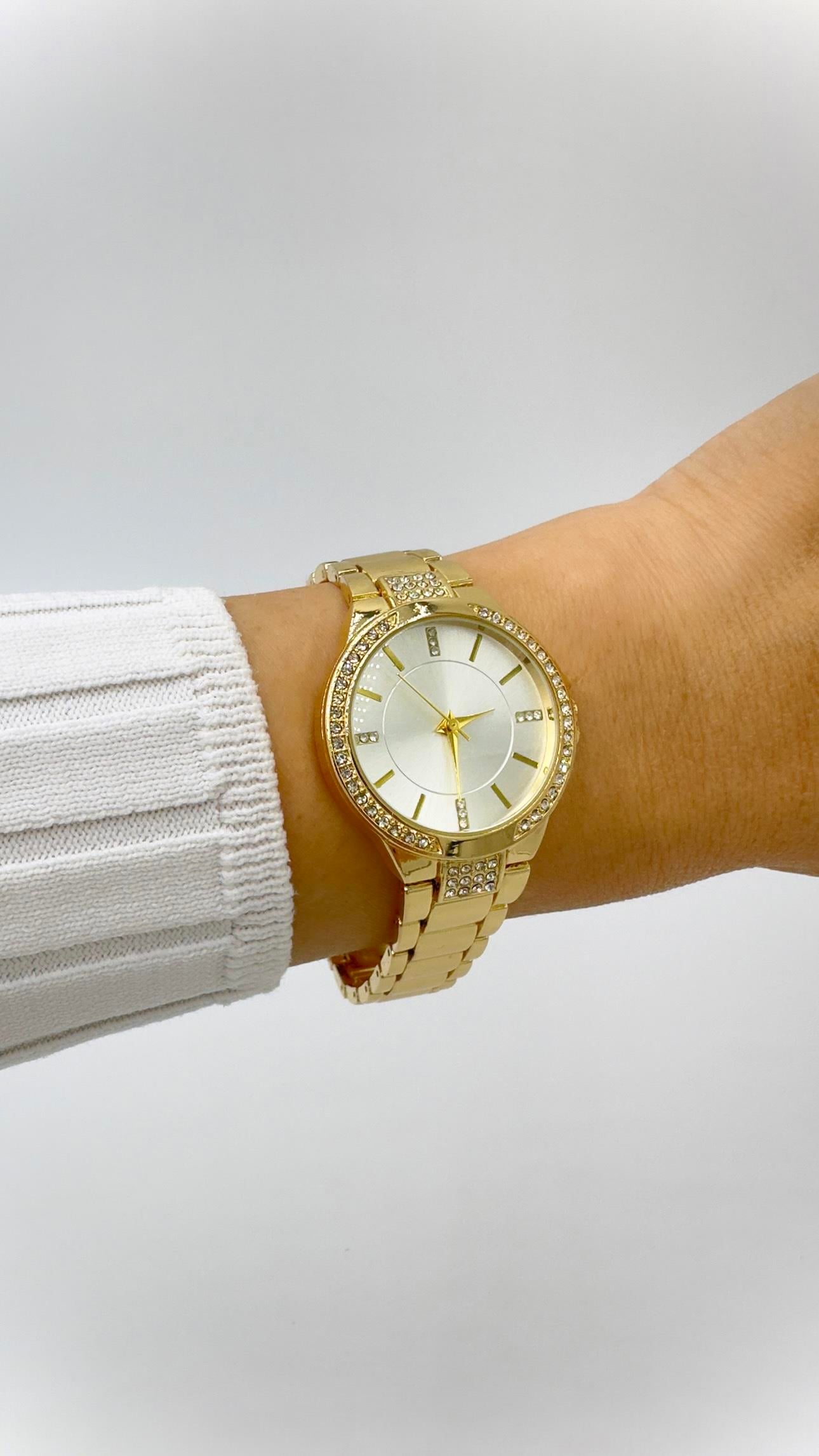 Gold Model Taşlı Beyaz Kadranlı Saat