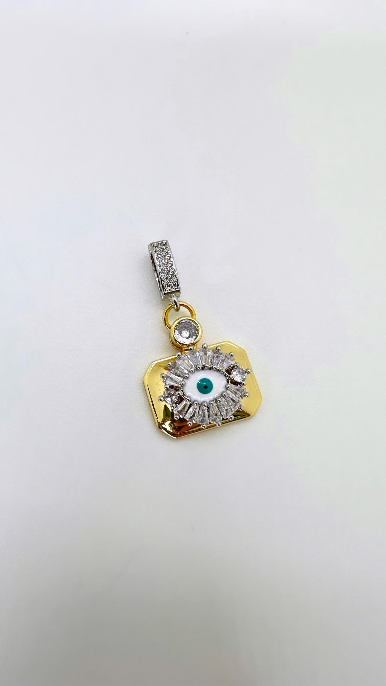 Gözlü Charm