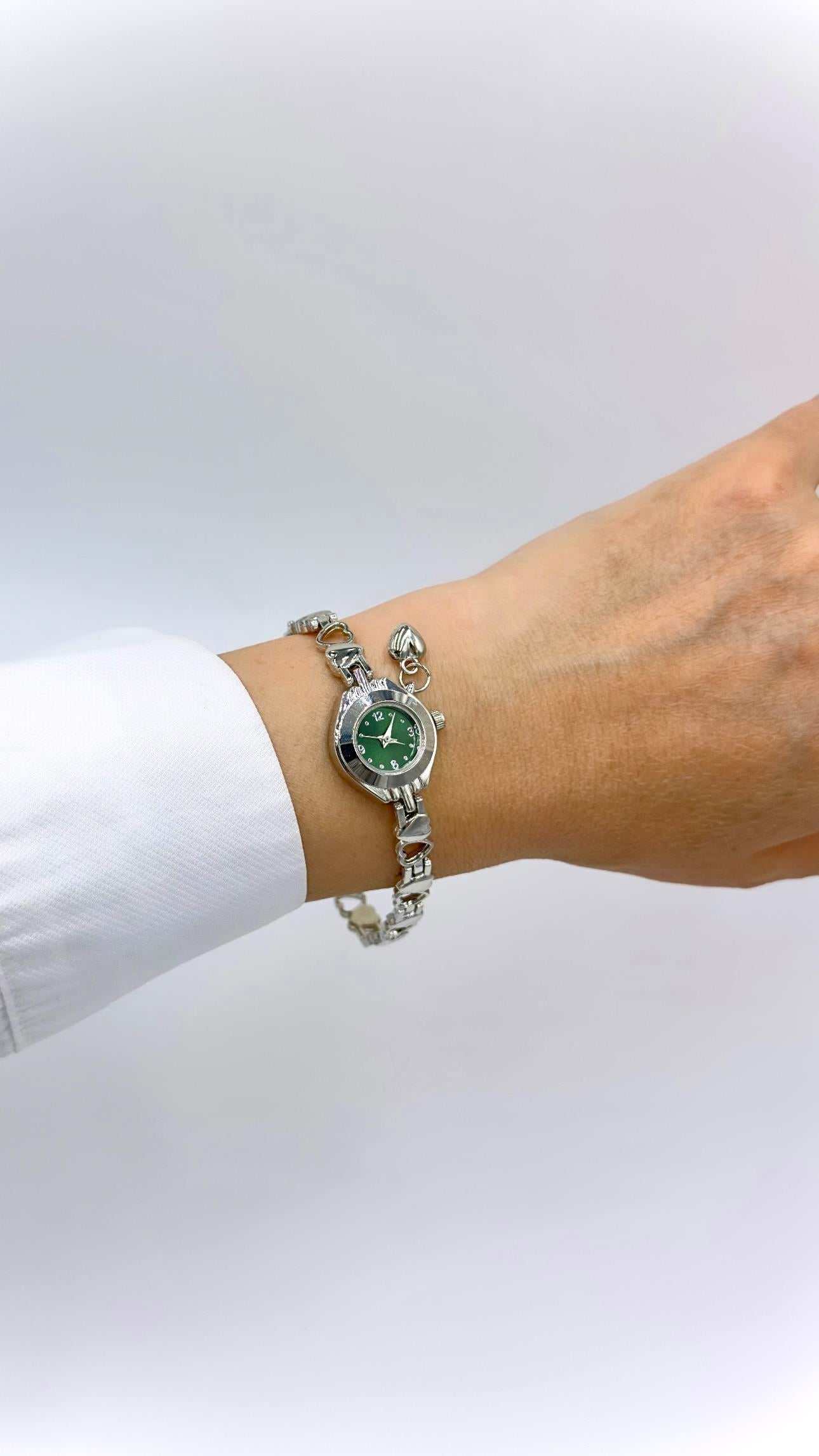 Kalpli Sılver Kordonlu Yuvarlak Yeşil Kadranlı Charmlı Saat