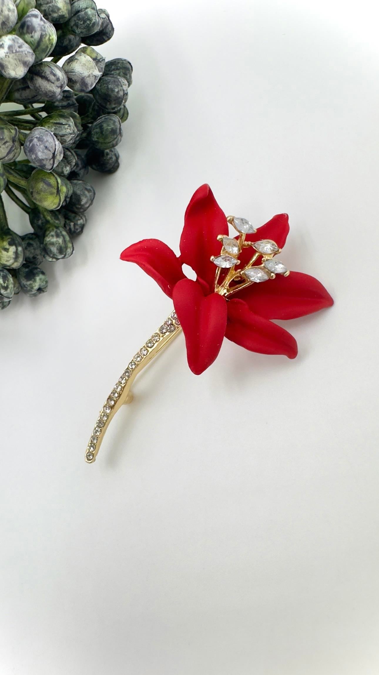 Kızıl Zambak Model Broş