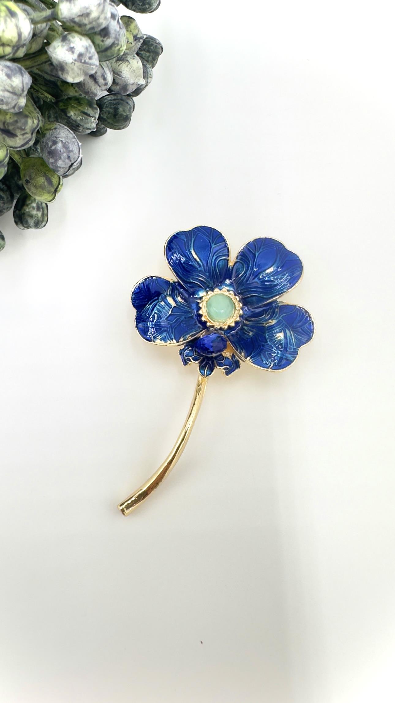 Mavi Flower Model Broş