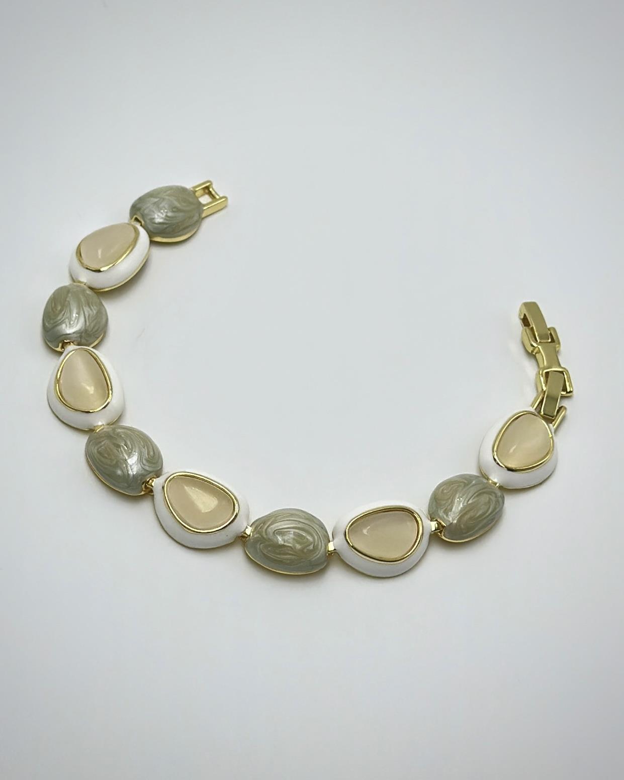 Paris Krıstal Taşlı Ay Işıgı Parlak Doku Tasarım Bileklik