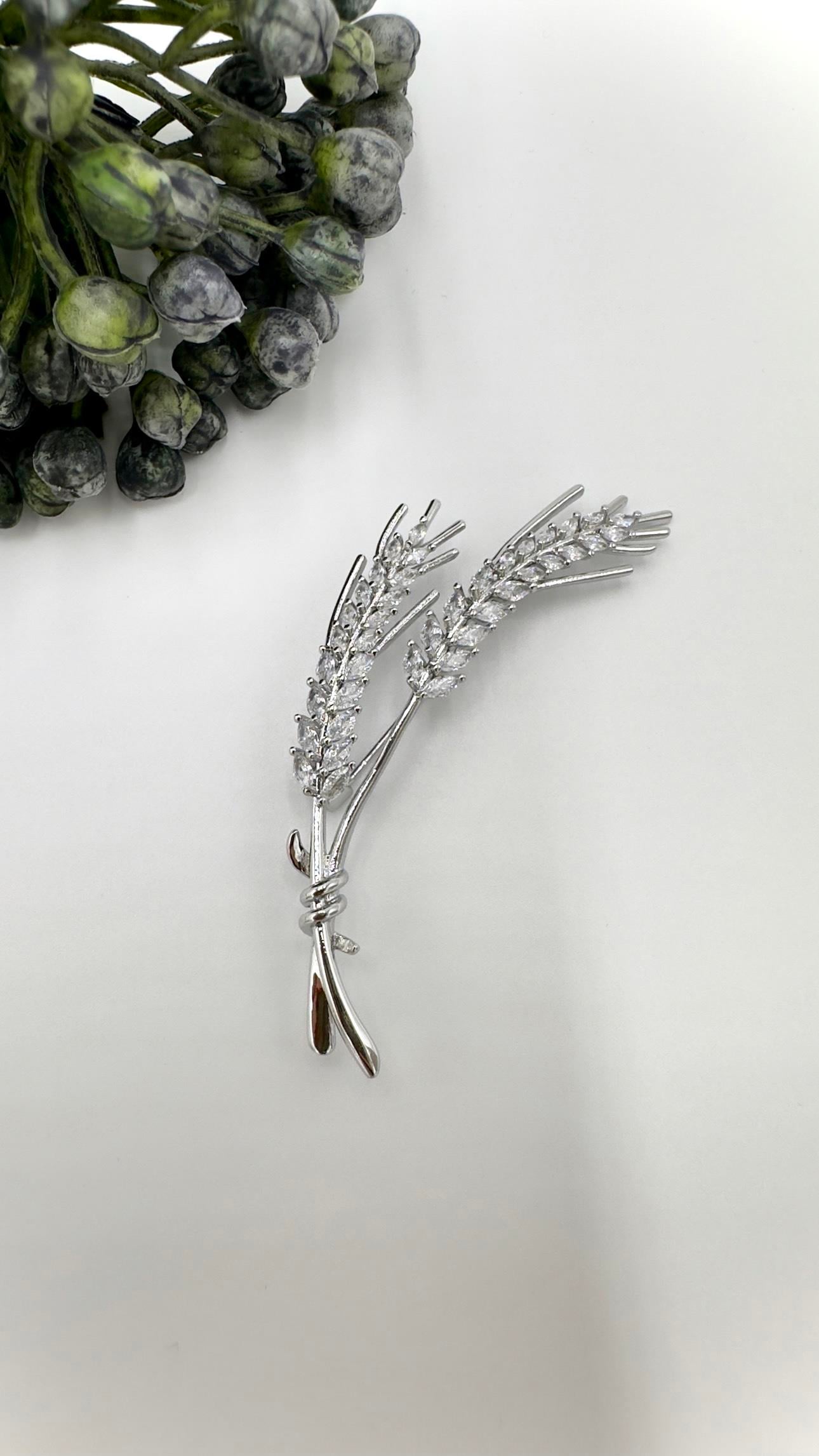 Sılver Başak Model Broş