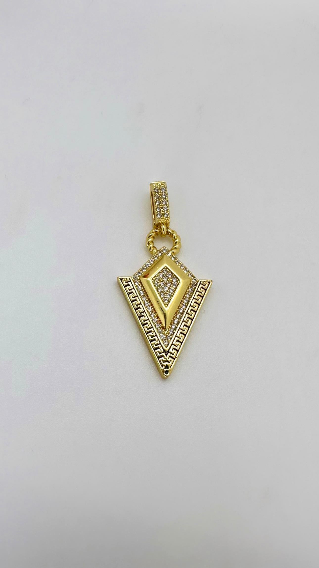 Üçgen Charm
